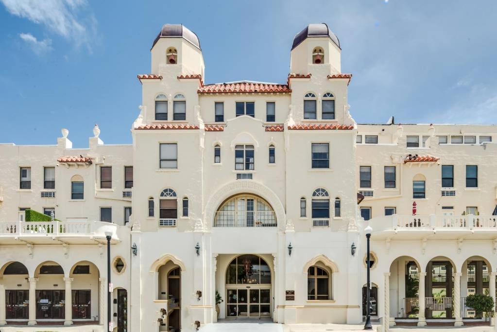 Hemingway Suites at Palm Beach Hotel Island photo 16