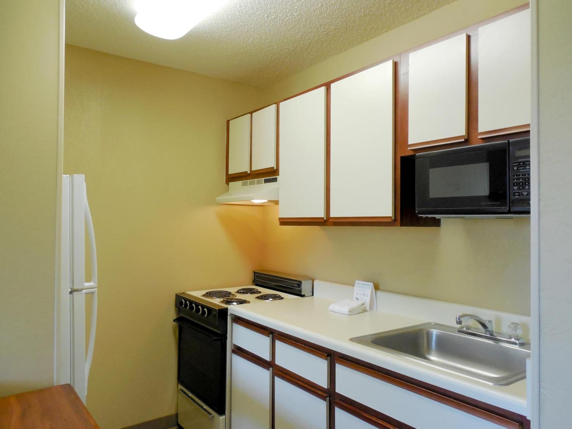 HomeStay Suites photo 22