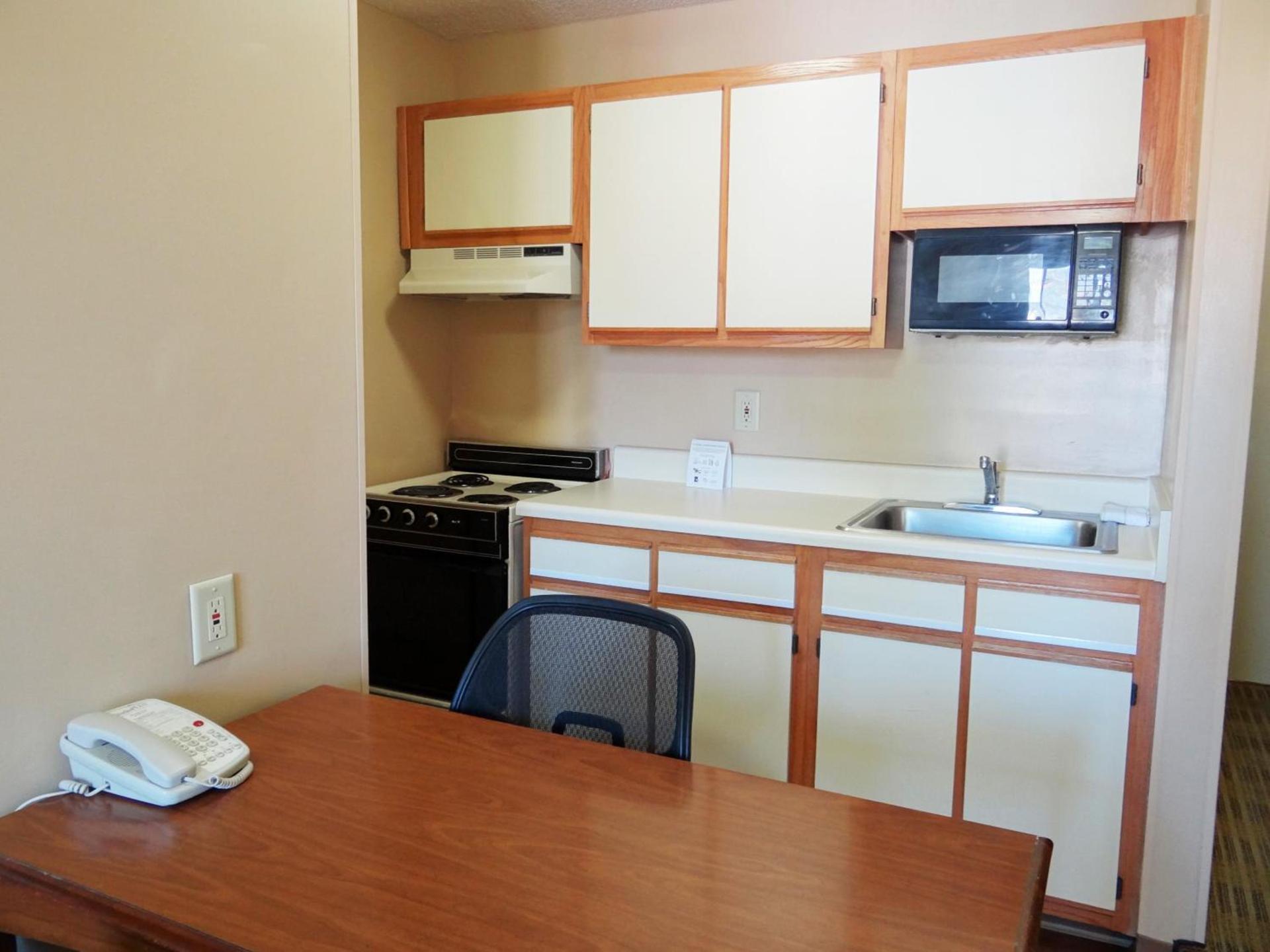 HomeStay Suites photo 13