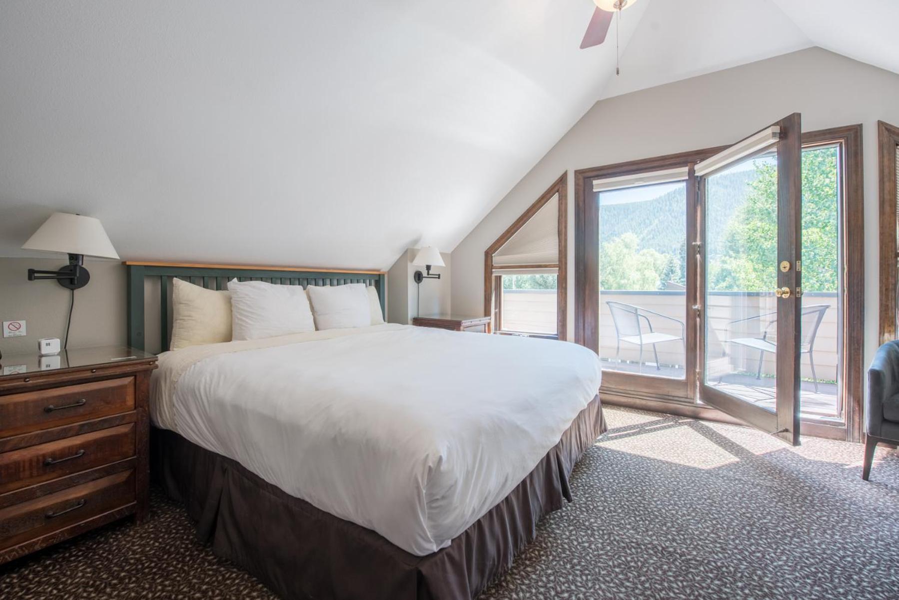 Elk Mountain Lodge photo 23
