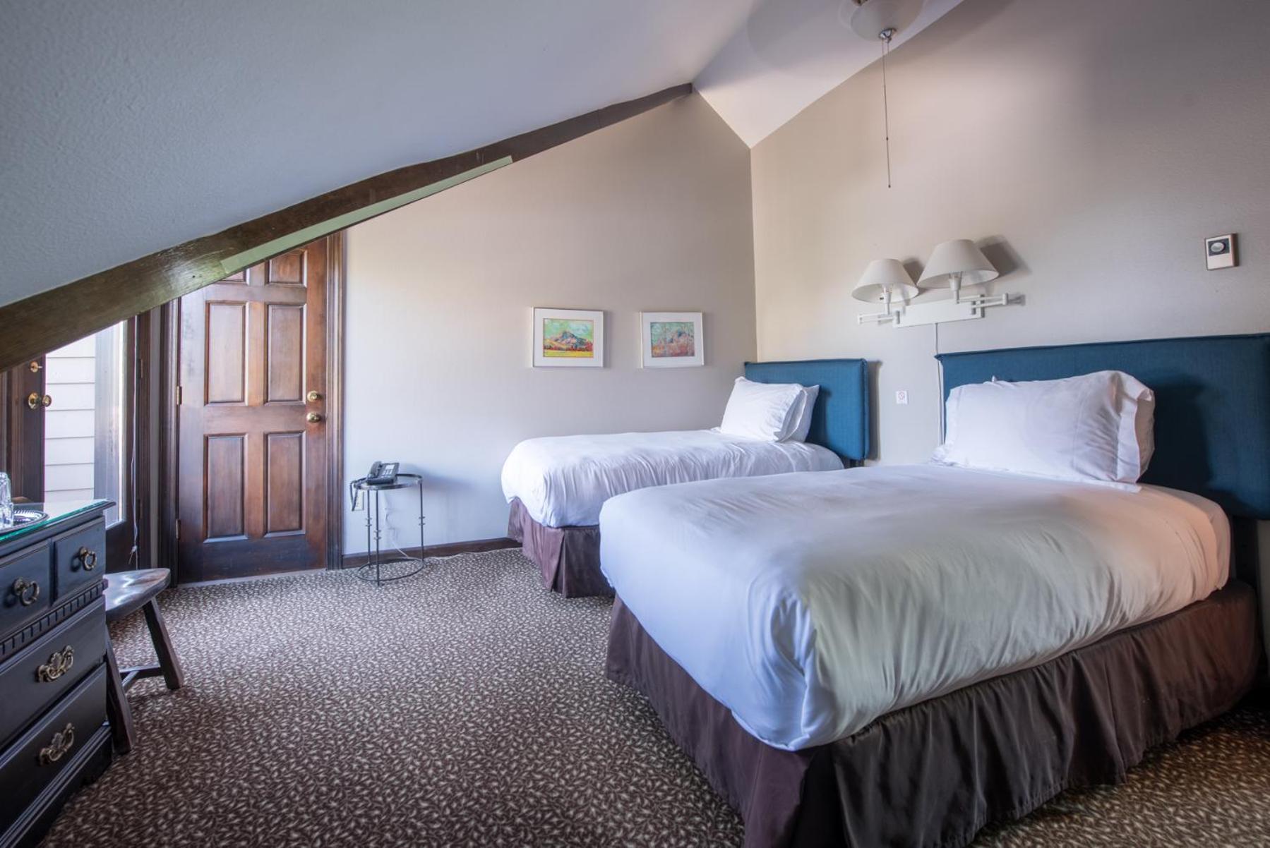 Elk Mountain Lodge photo 26