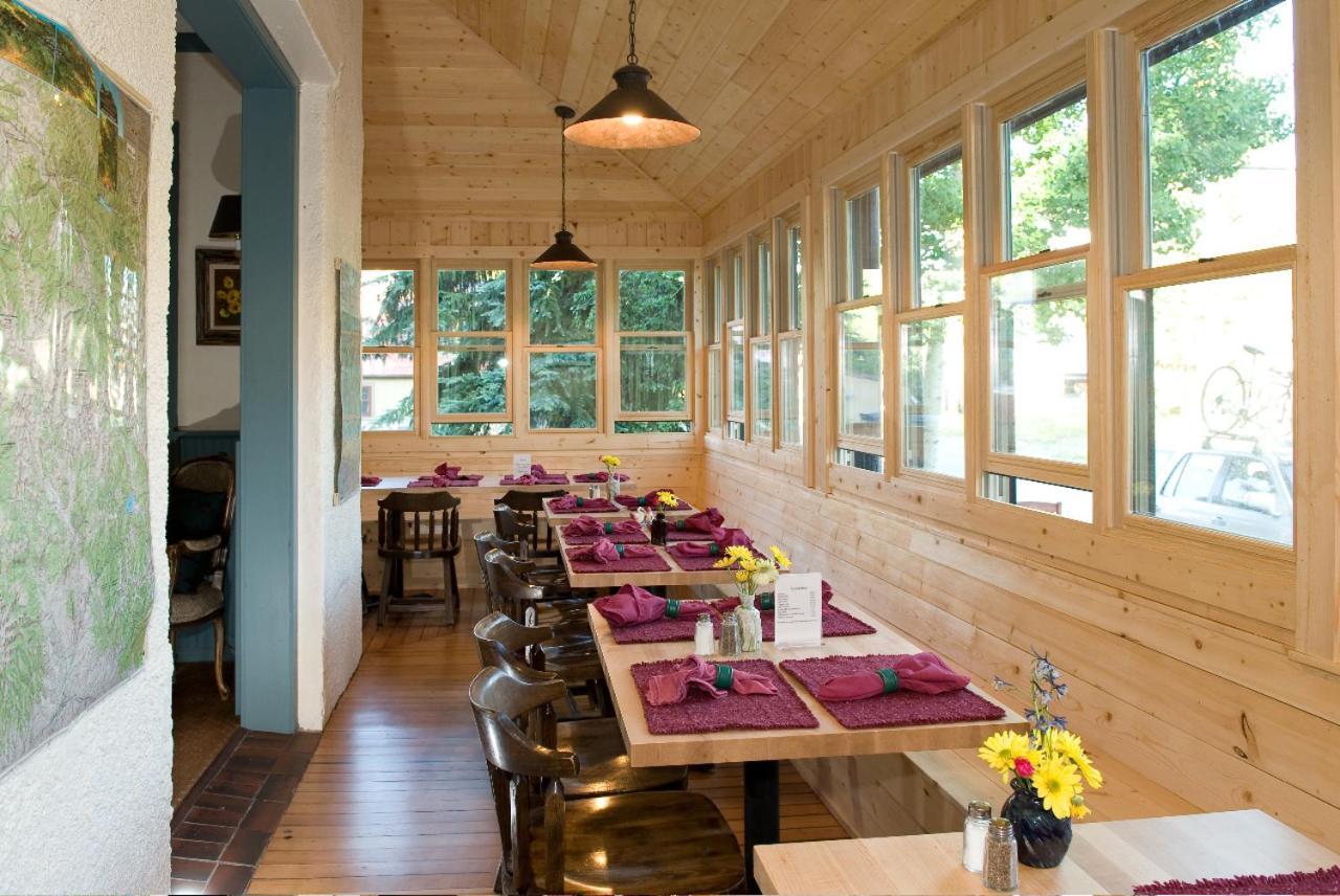 Elk Mountain Lodge photo 17