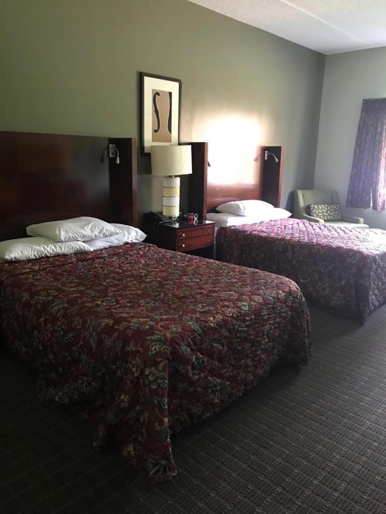 CCI Express Inn photo 4