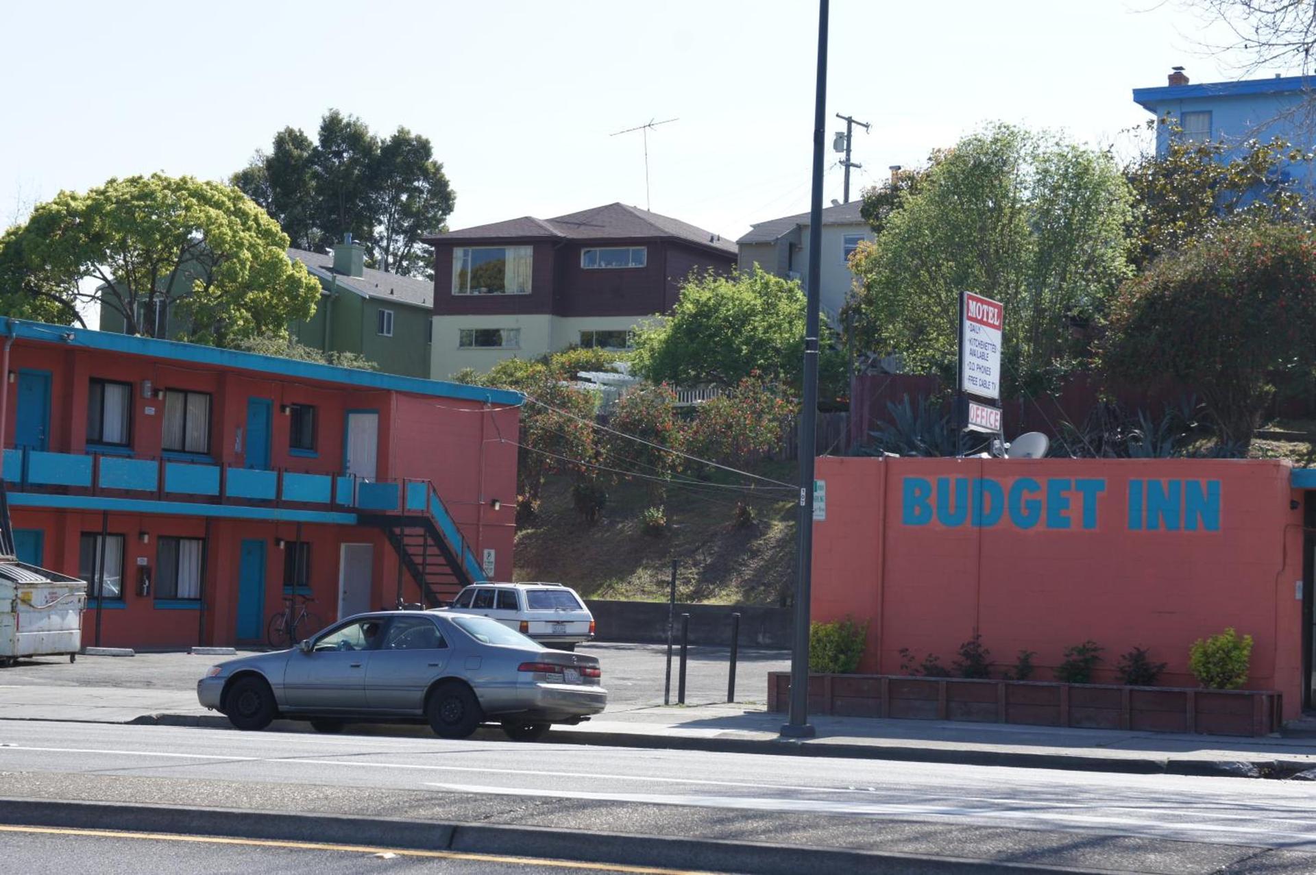 Budget Inn photo 2
