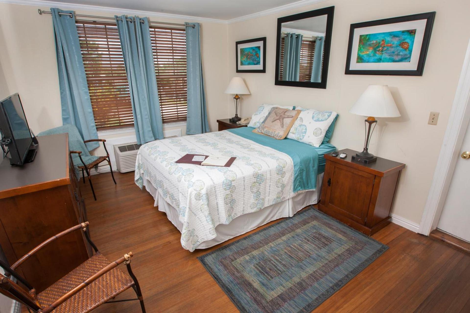 Seminole Inn photo 41