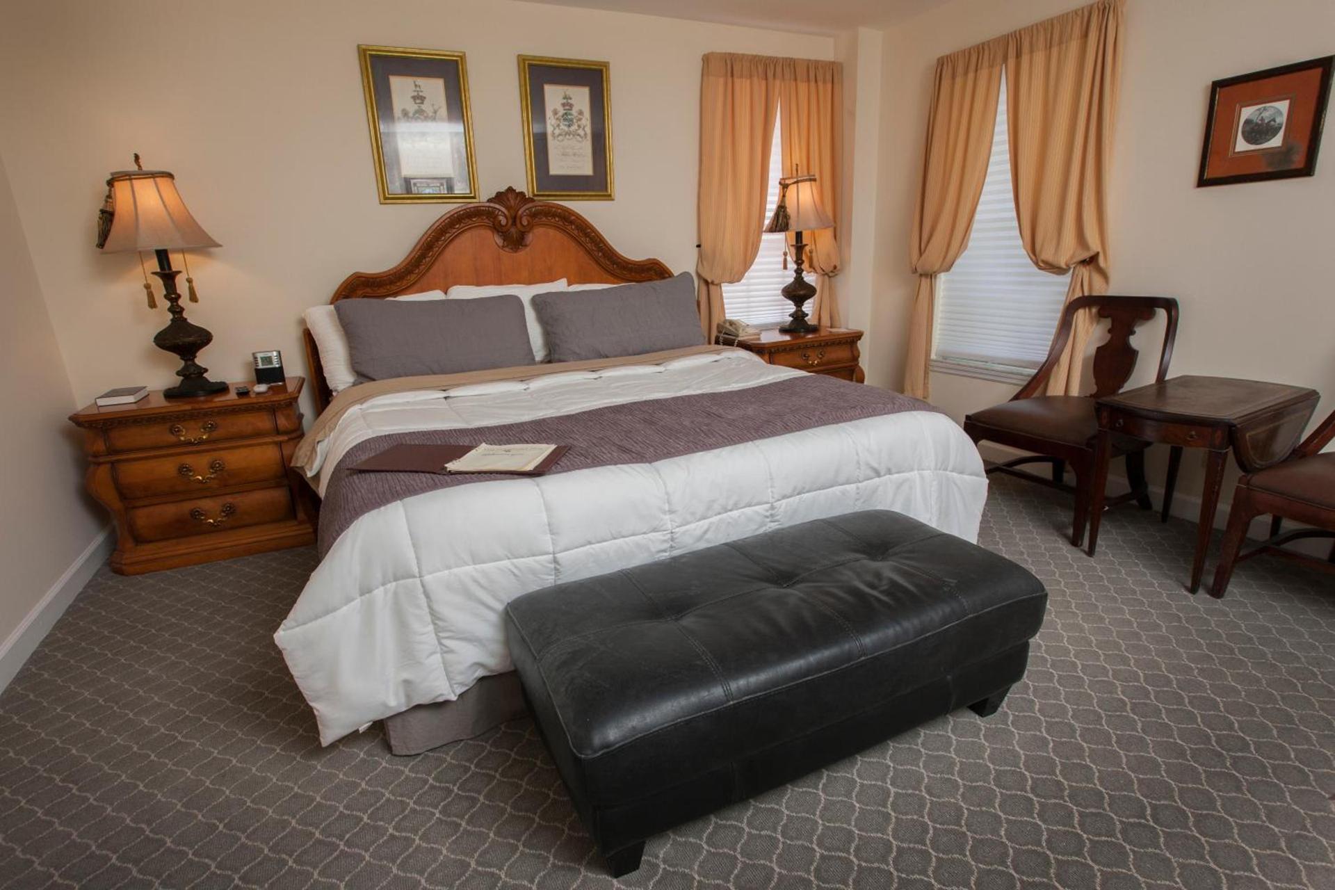 Seminole Inn photo 39