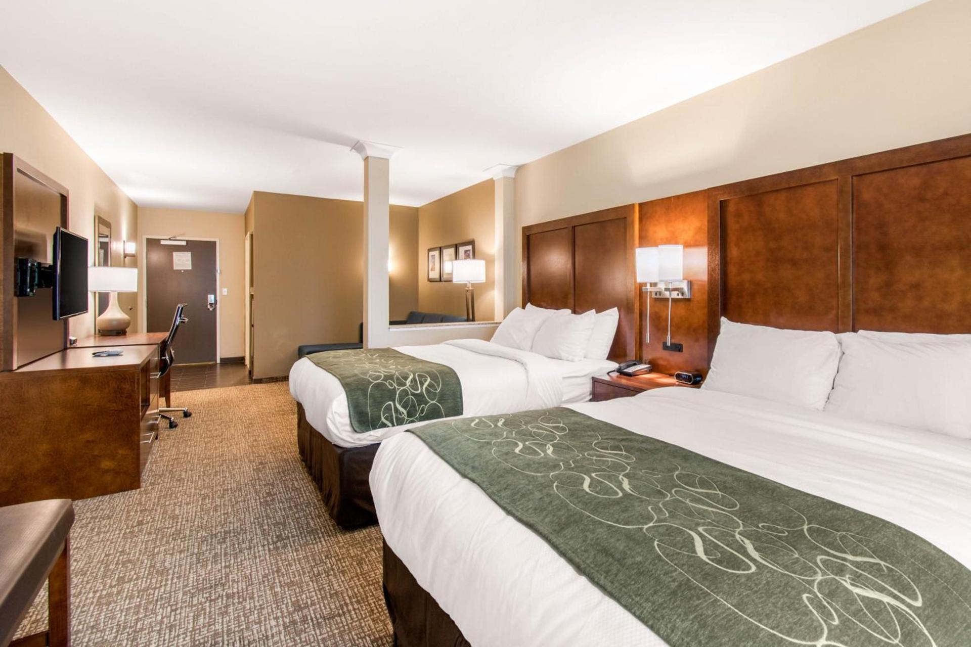 Comfort Suites Denver near Anschutz Medical Campus photo 36