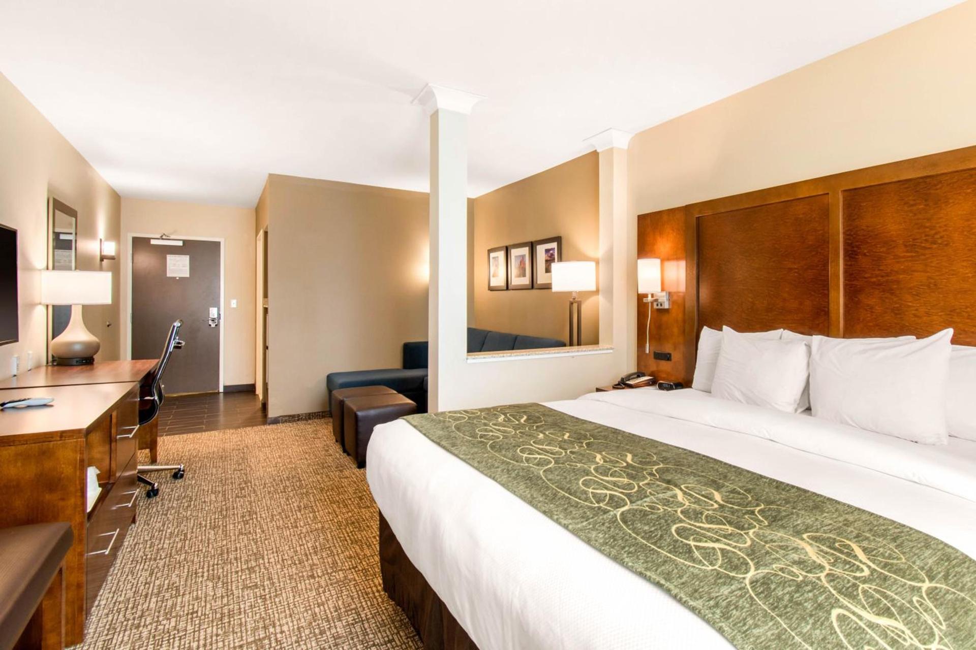 Comfort Suites Denver near Anschutz Medical Campus photo 47
