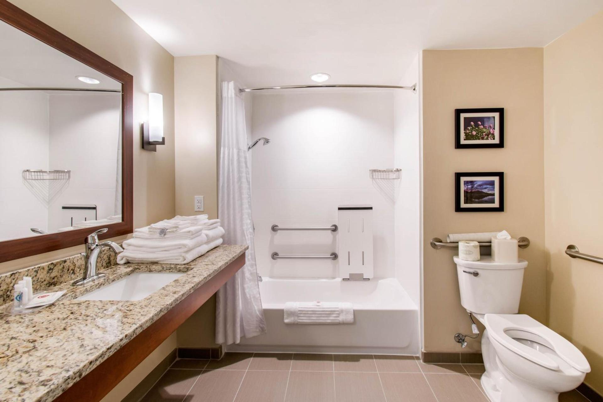 Comfort Suites Denver near Anschutz Medical Campus photo 49