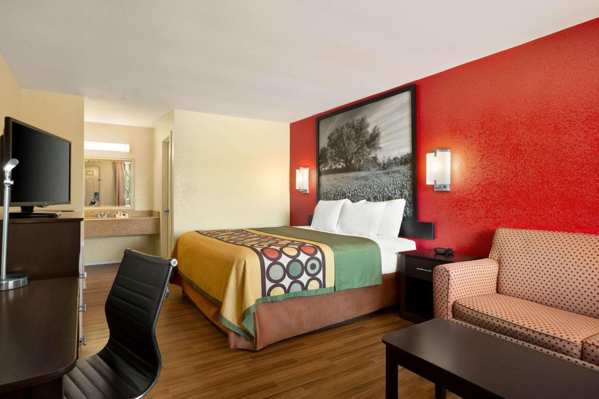 Super 8 by Wyndham Corsicana photo 14