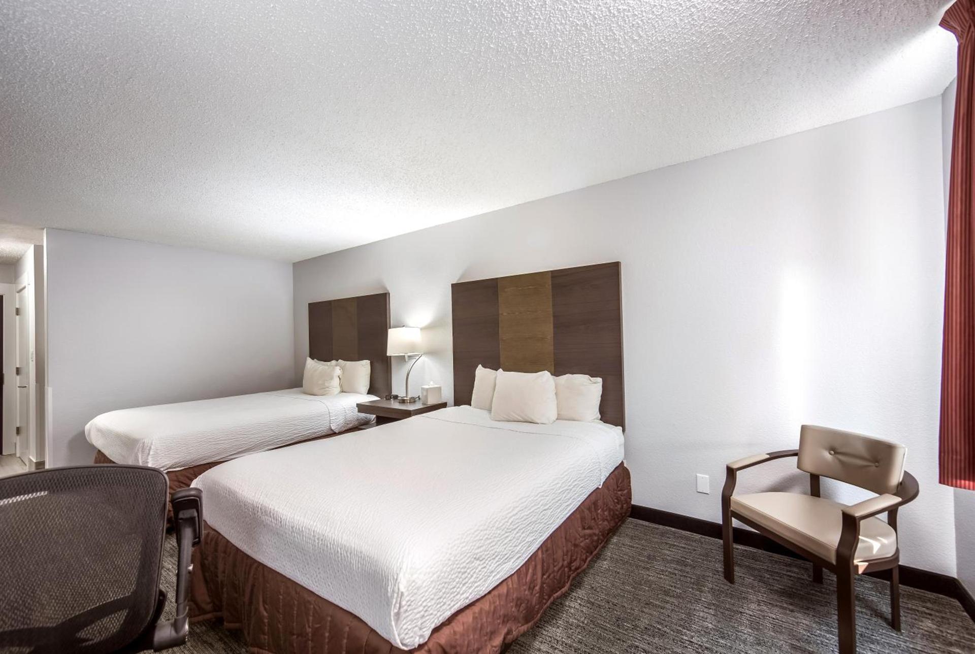 Red Lion Inn & Suites Grants Pass photo 17