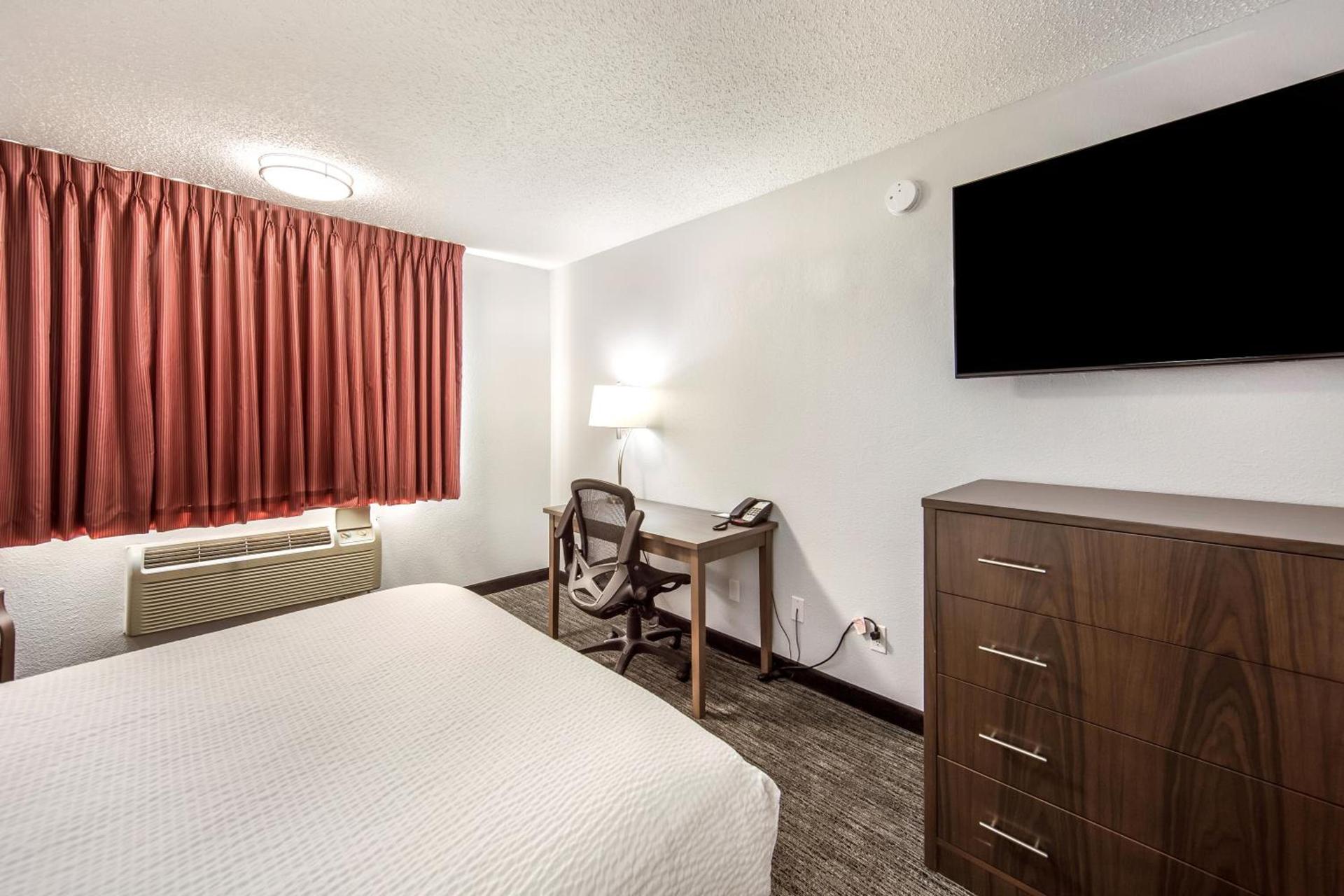 Red Lion Inn & Suites Grants Pass photo 19
