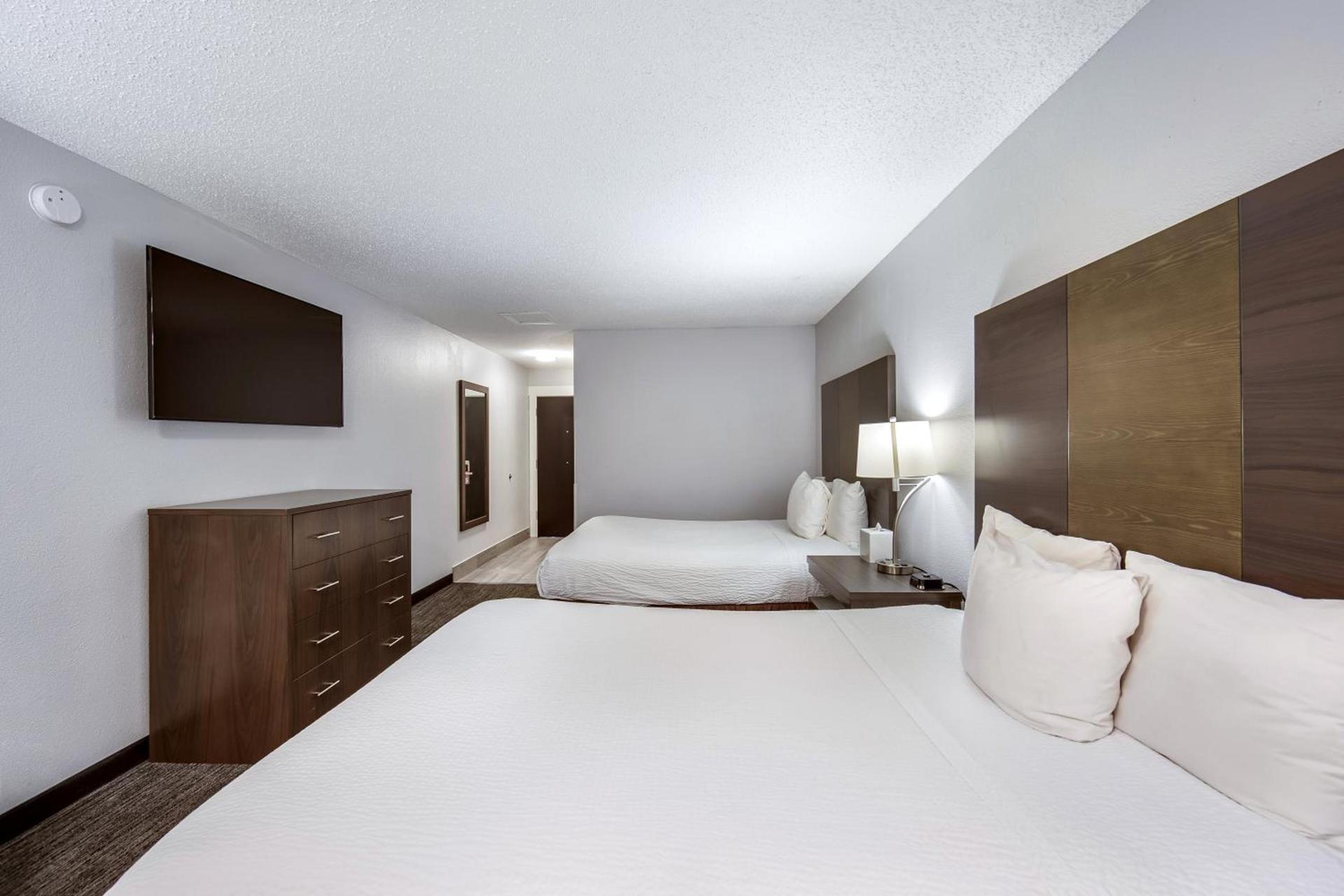 Red Lion Inn & Suites Grants Pass photo 20