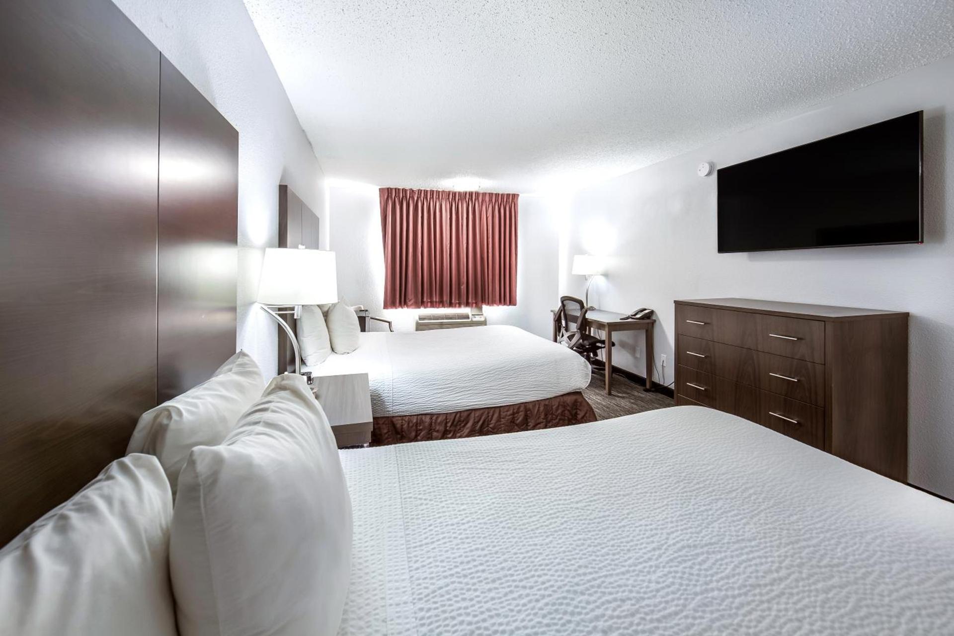 Red Lion Inn & Suites Grants Pass photo 22