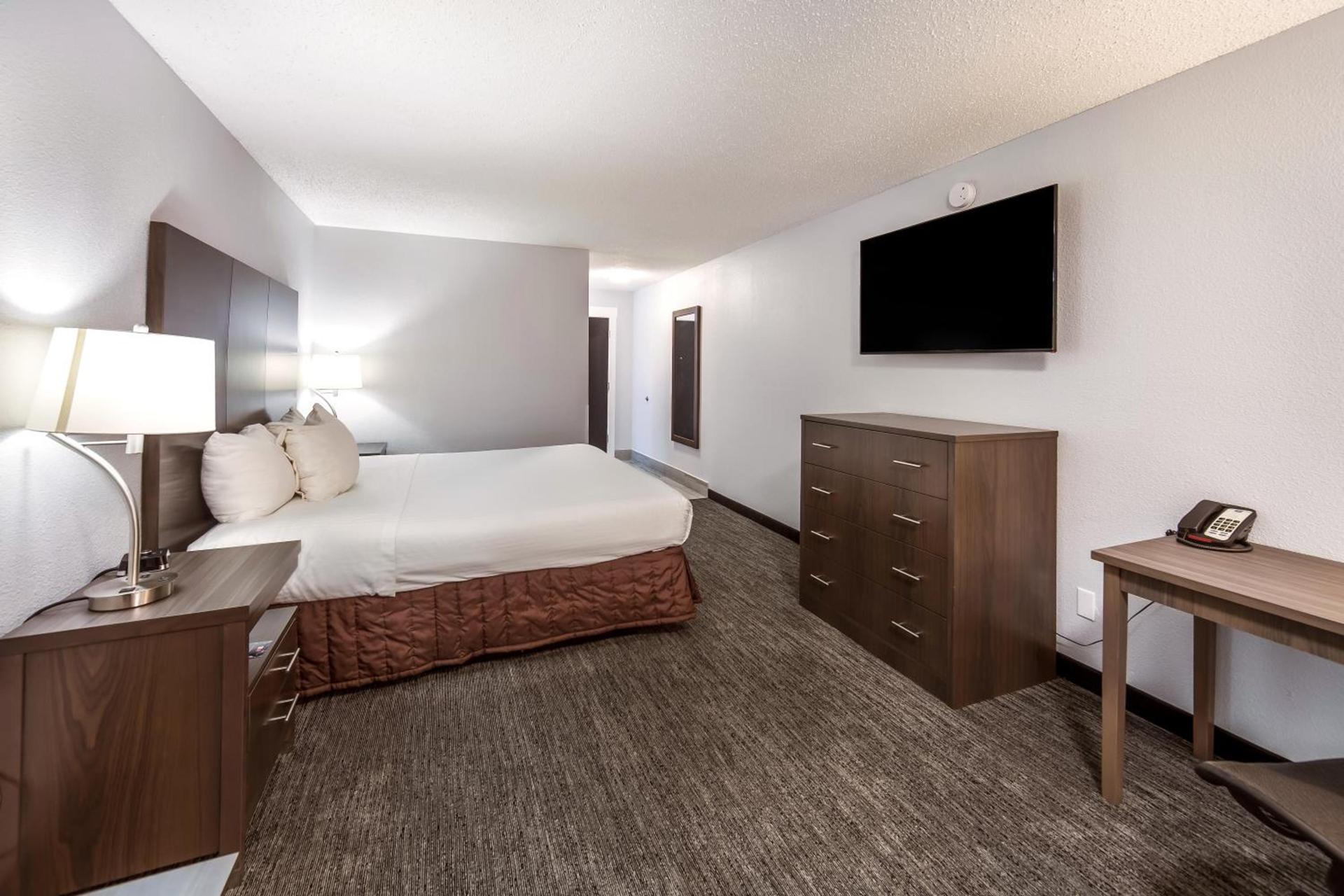 Red Lion Inn & Suites Grants Pass photo 27