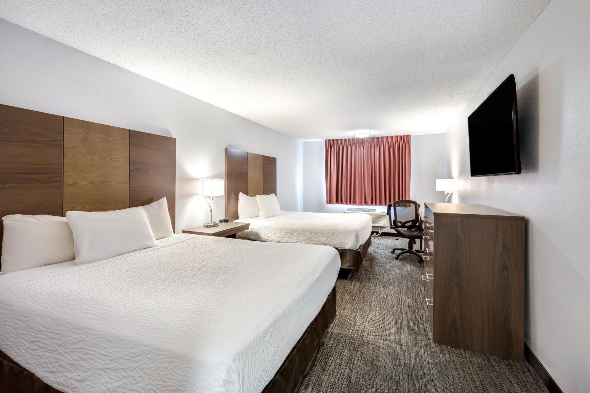 Red Lion Inn & Suites Grants Pass photo 32