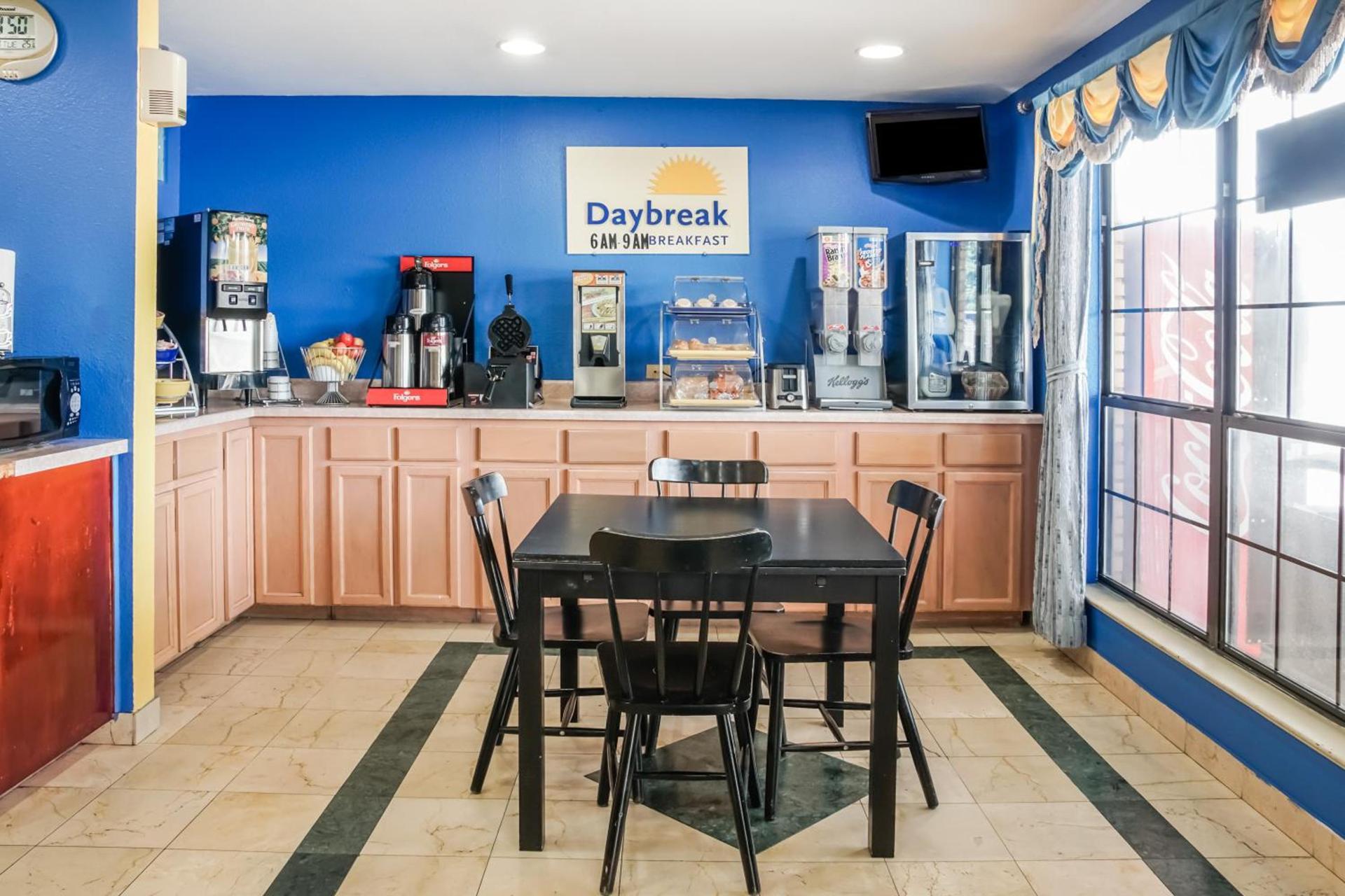 Days Inn by Wyndham Bastrop photo 20