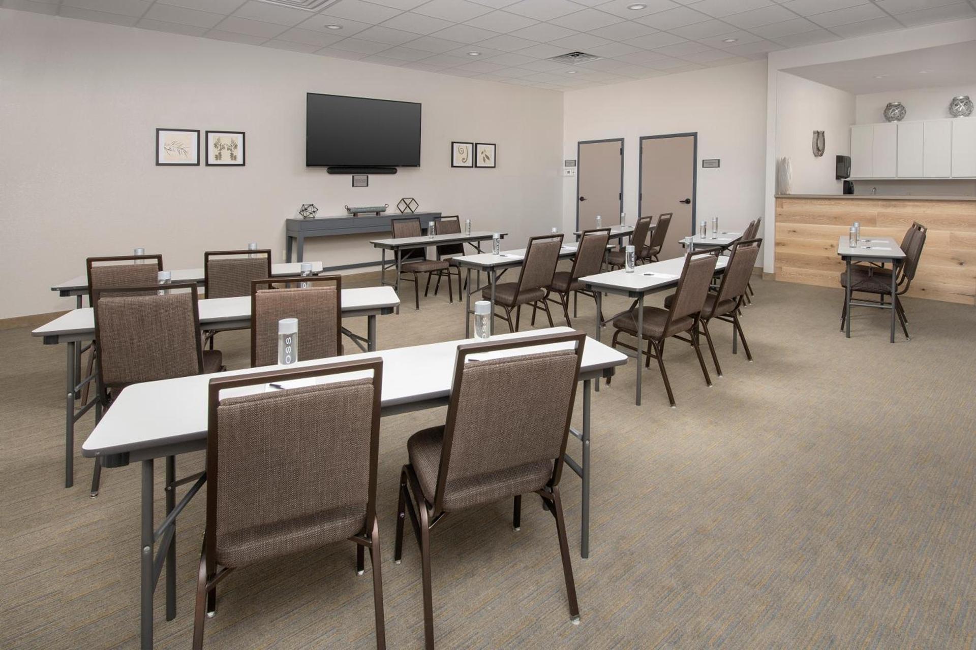 Country Inn & Suites by Radisson, Humble IAH East photo 17