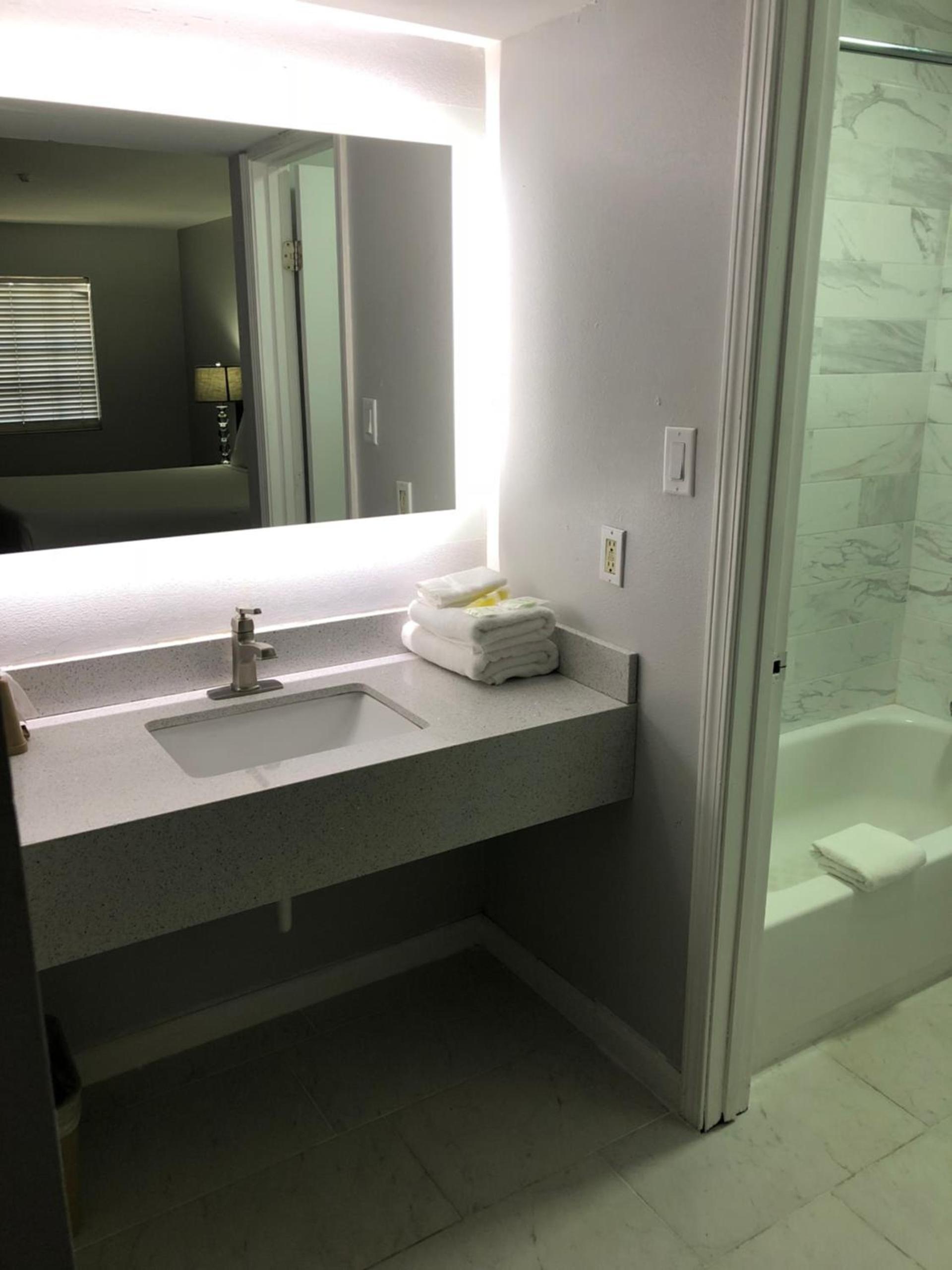 Midtown Hotel New Orleans photo 13