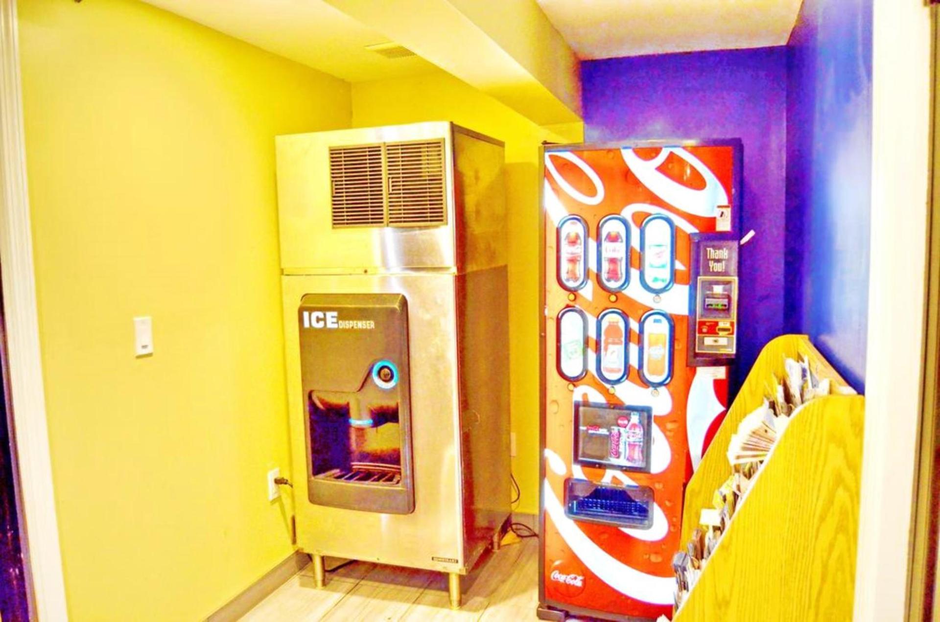 Flagship Inn & Suites photo 15