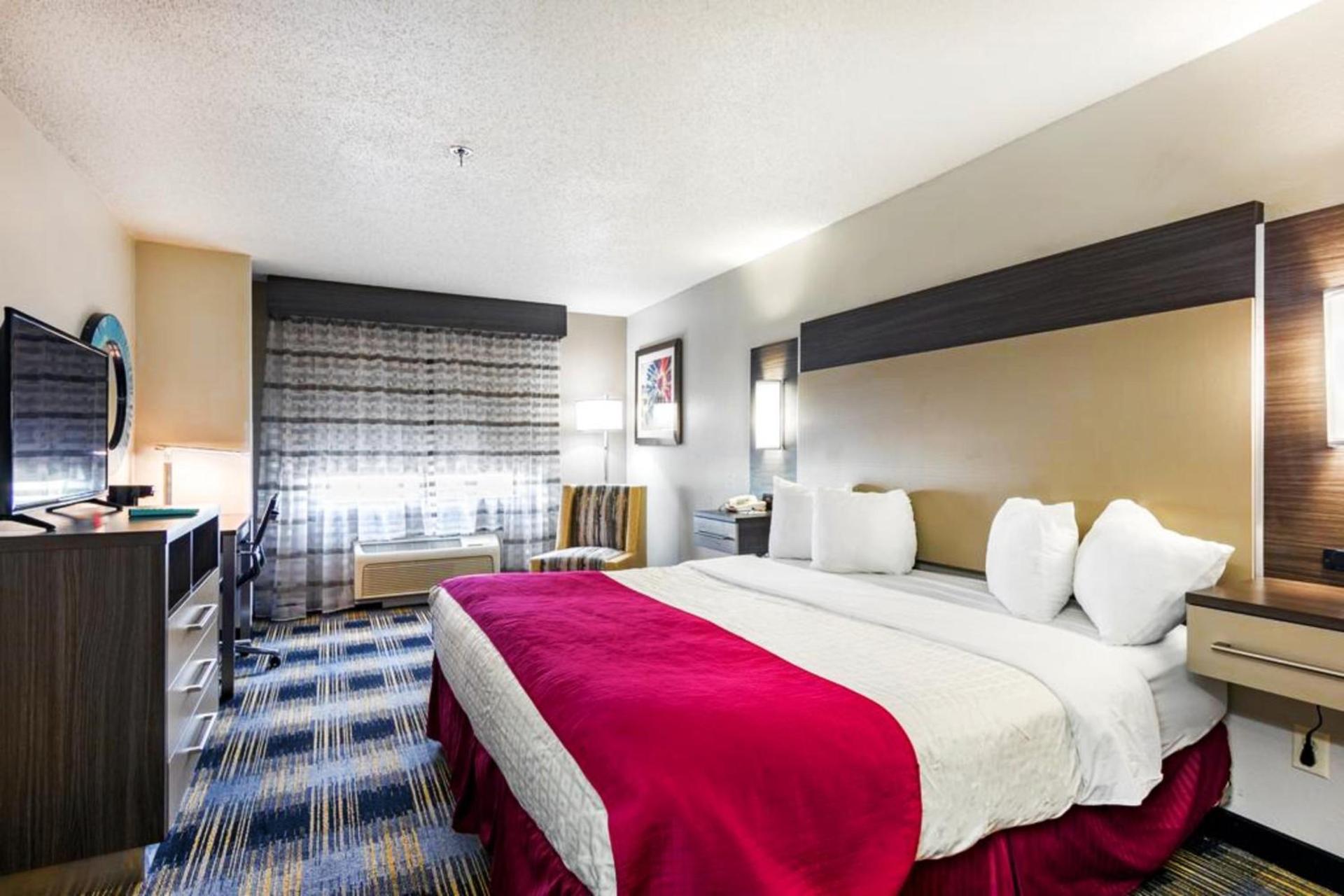 Baymont by Wyndham Jackson photo 11