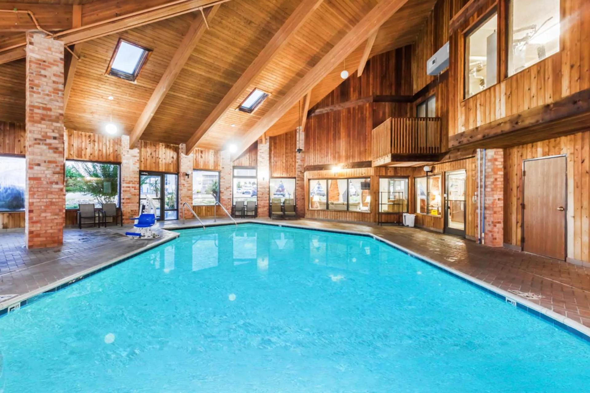 Baymont by Wyndham Jackson photo 4