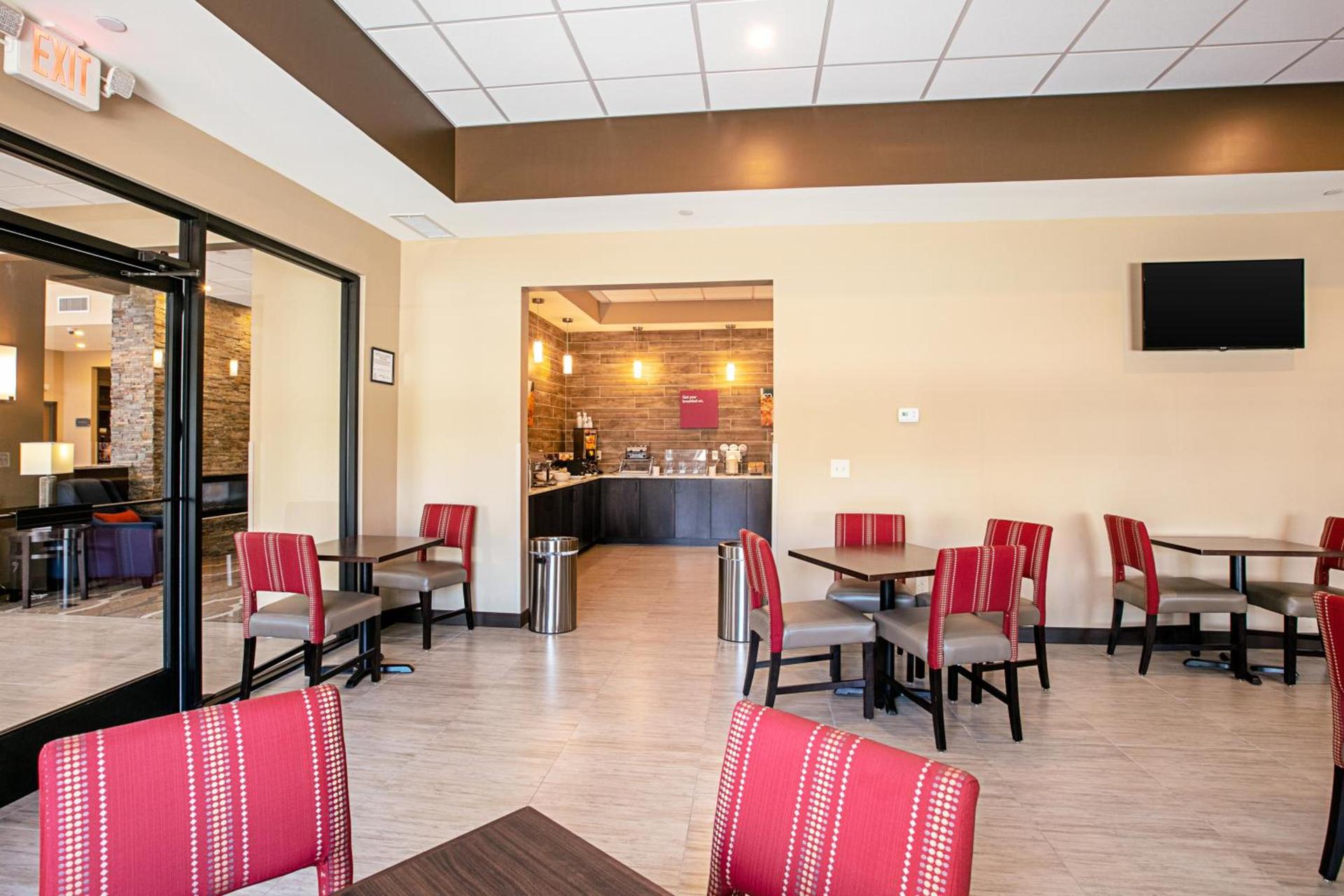 Comfort Suites Fishkill near Interstate 84 photo 11