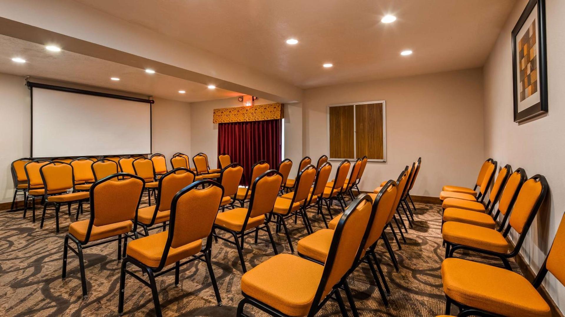 Best Western Green Valley Inn photo 8