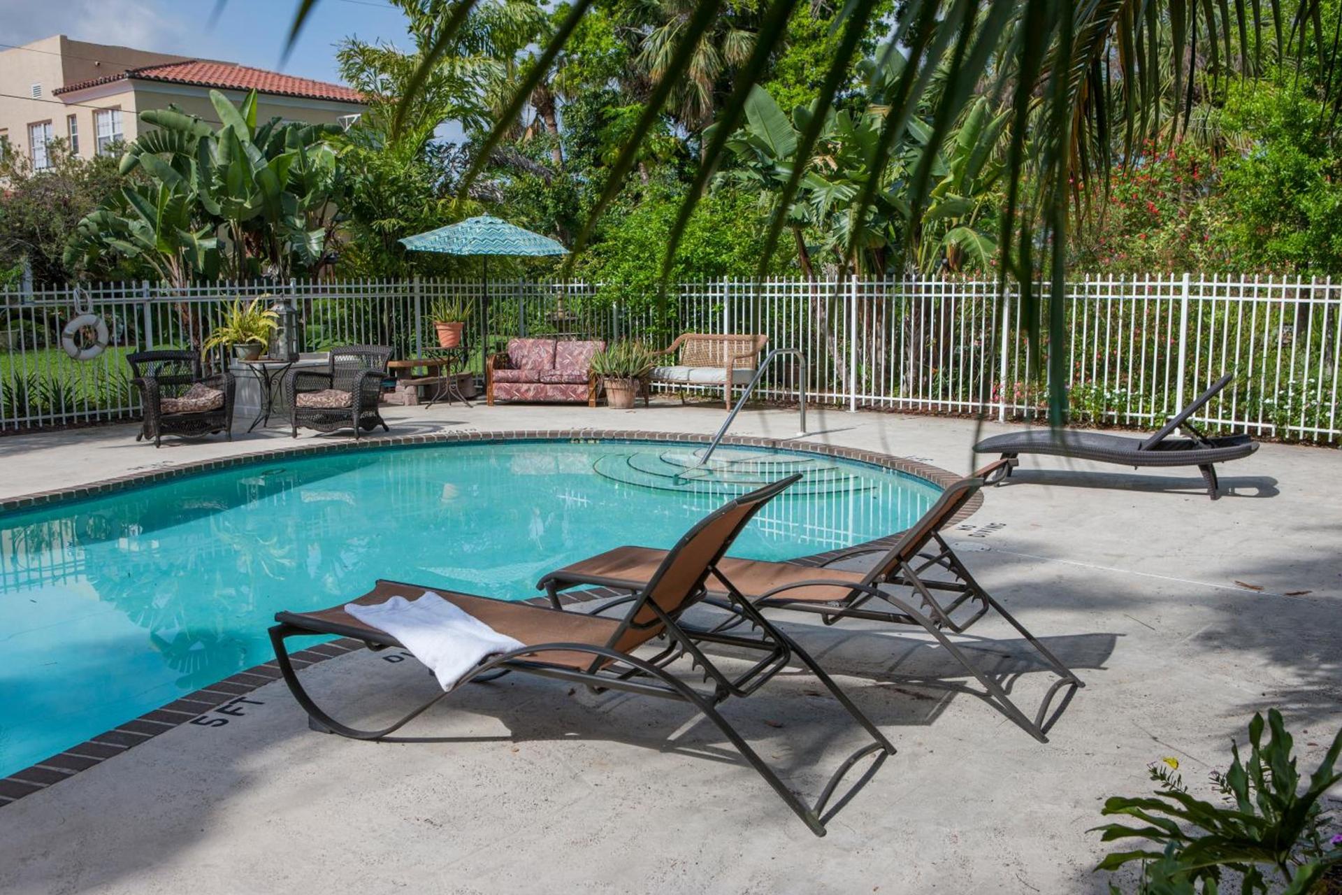 Seminole Inn photo 45