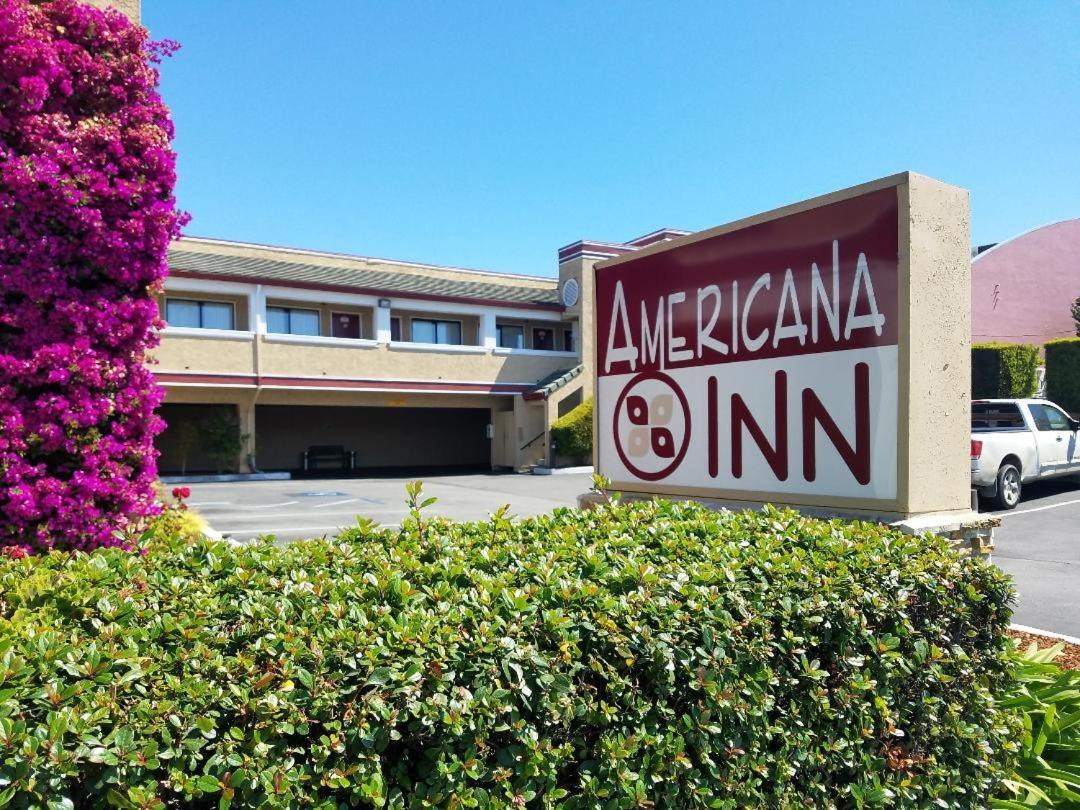 Americana Inn Motel photo 37