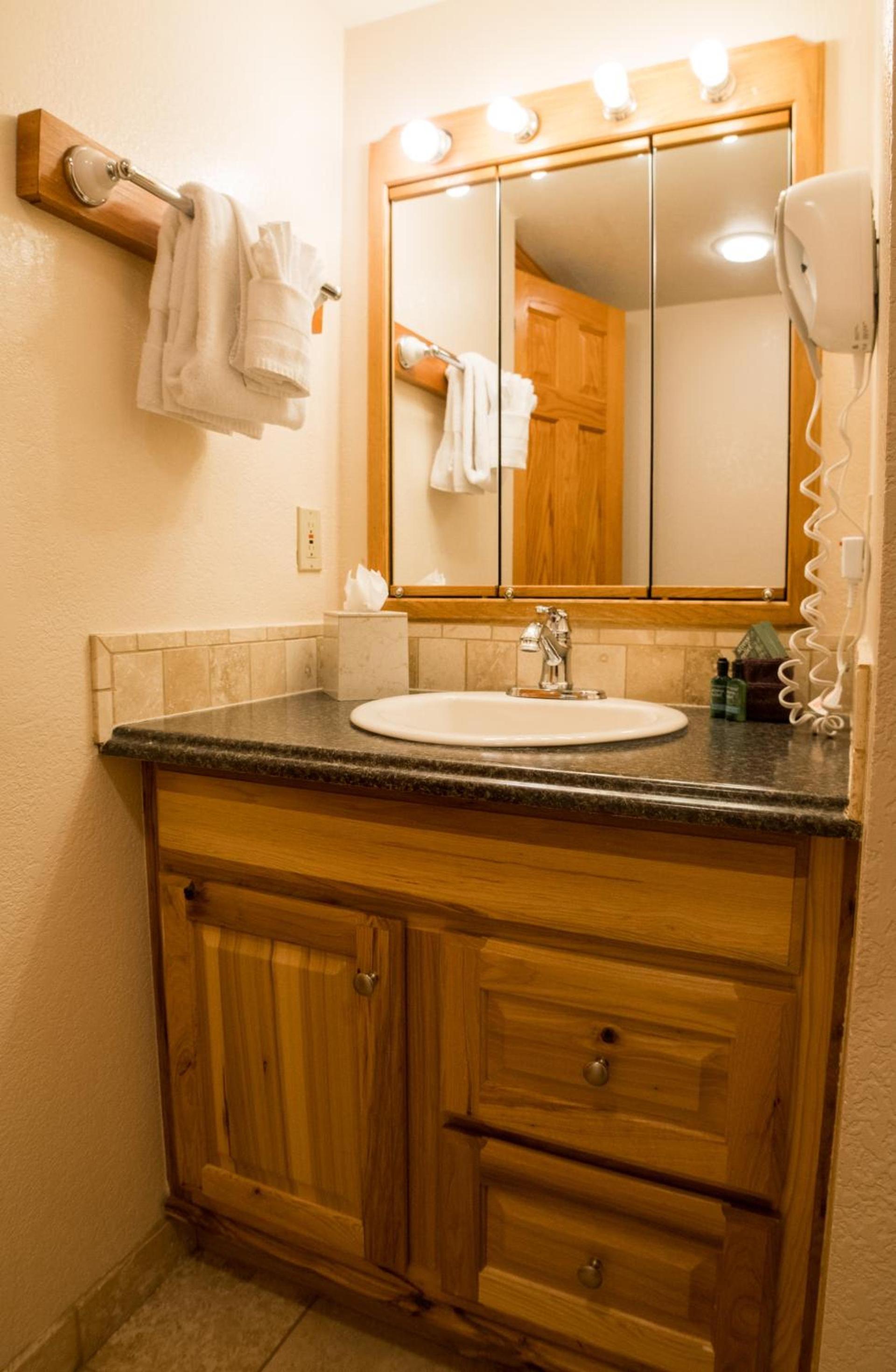 Silver Moon Inn photo 45
