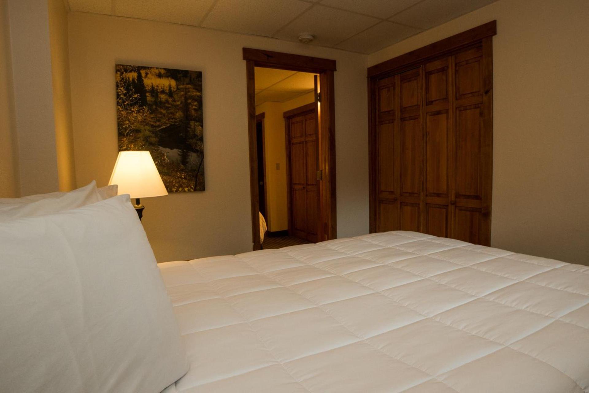 Silver Moon Inn photo 52