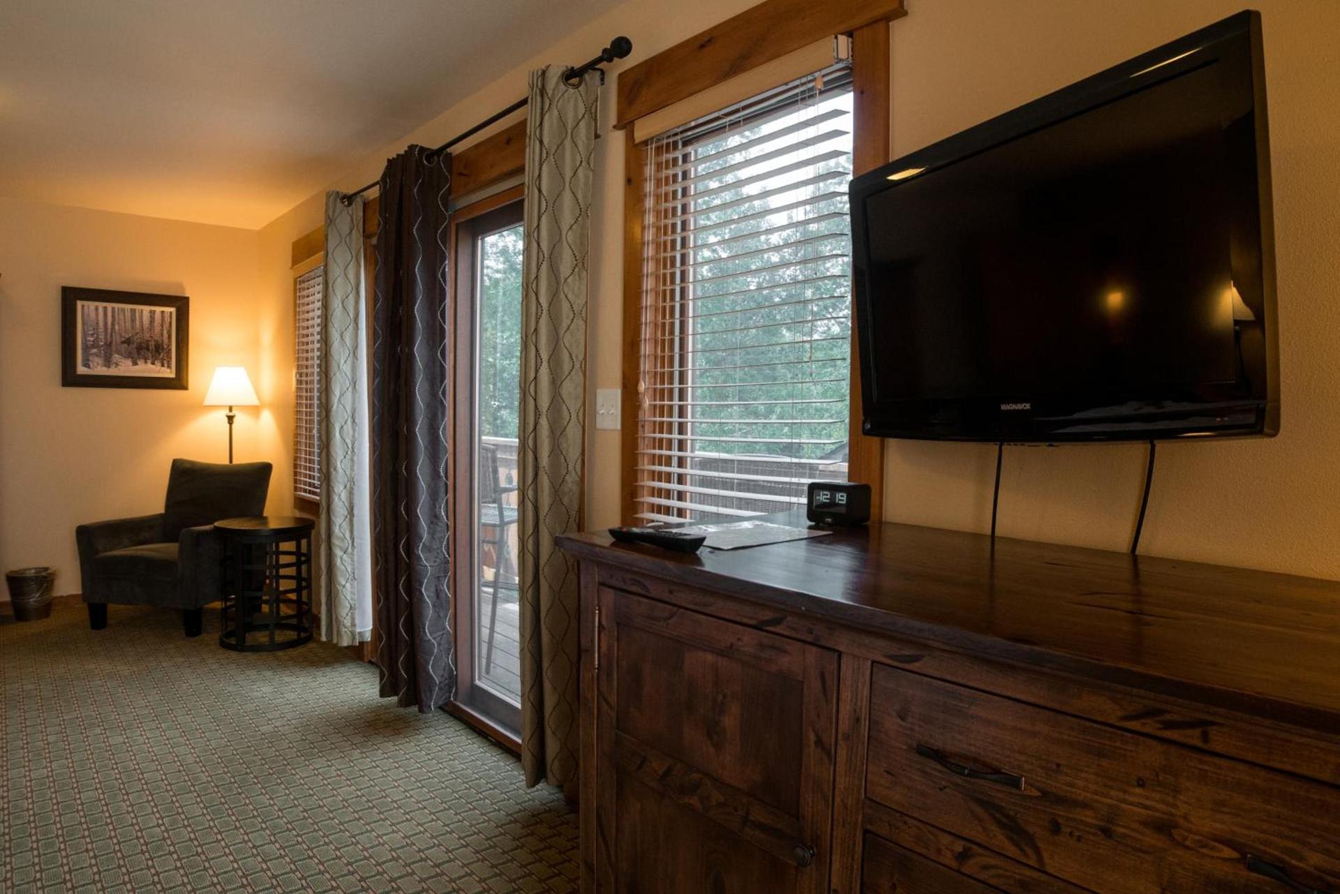 Silver Moon Inn photo 35