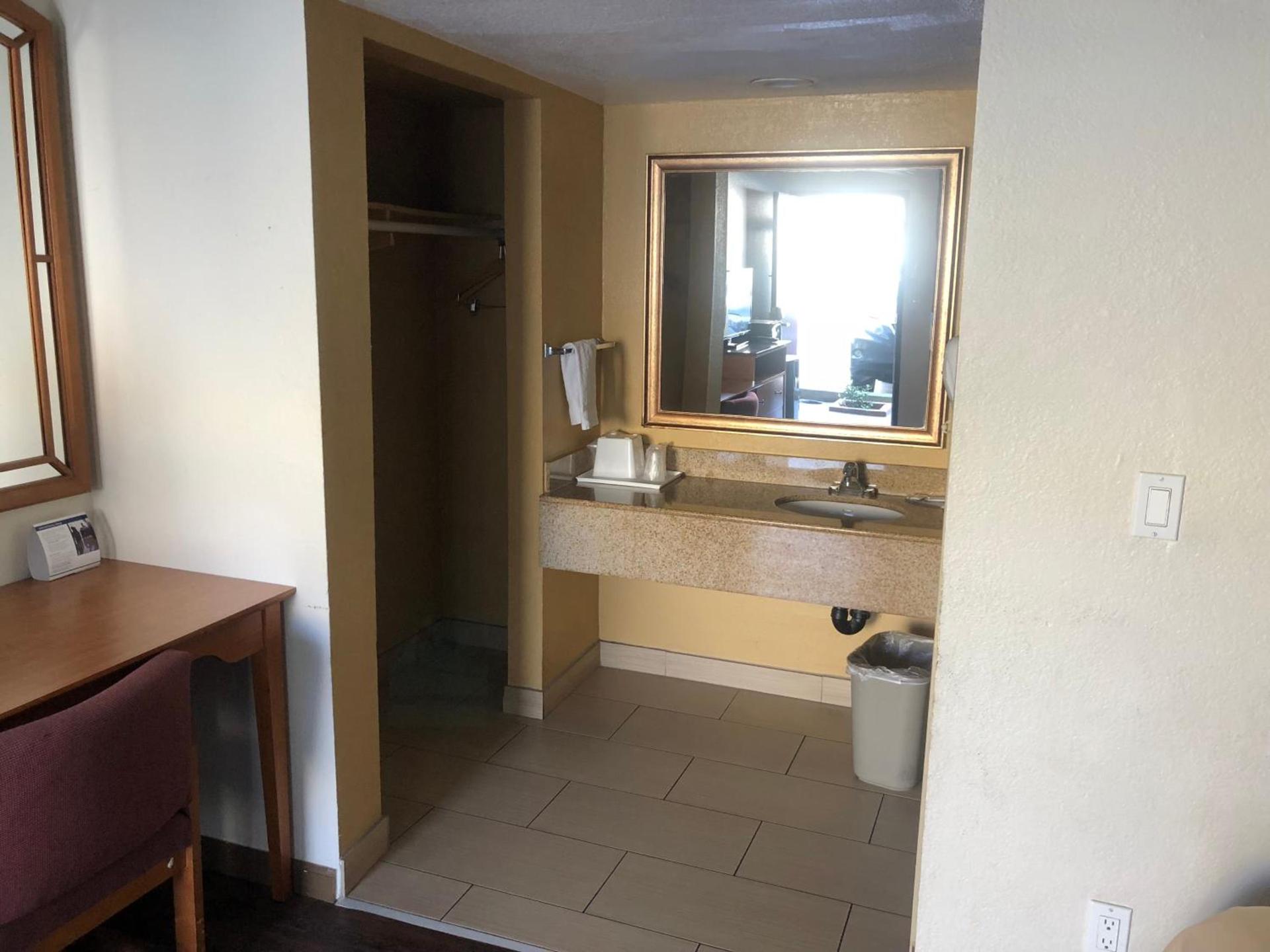 Northgate Motel photo 5