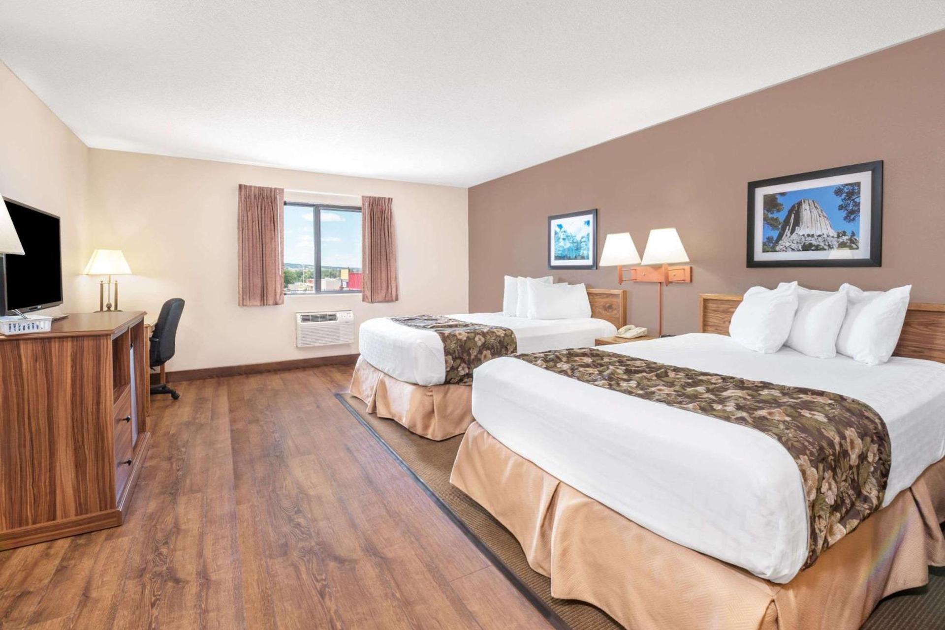 Days Inn by Wyndham Spearfish photo 10