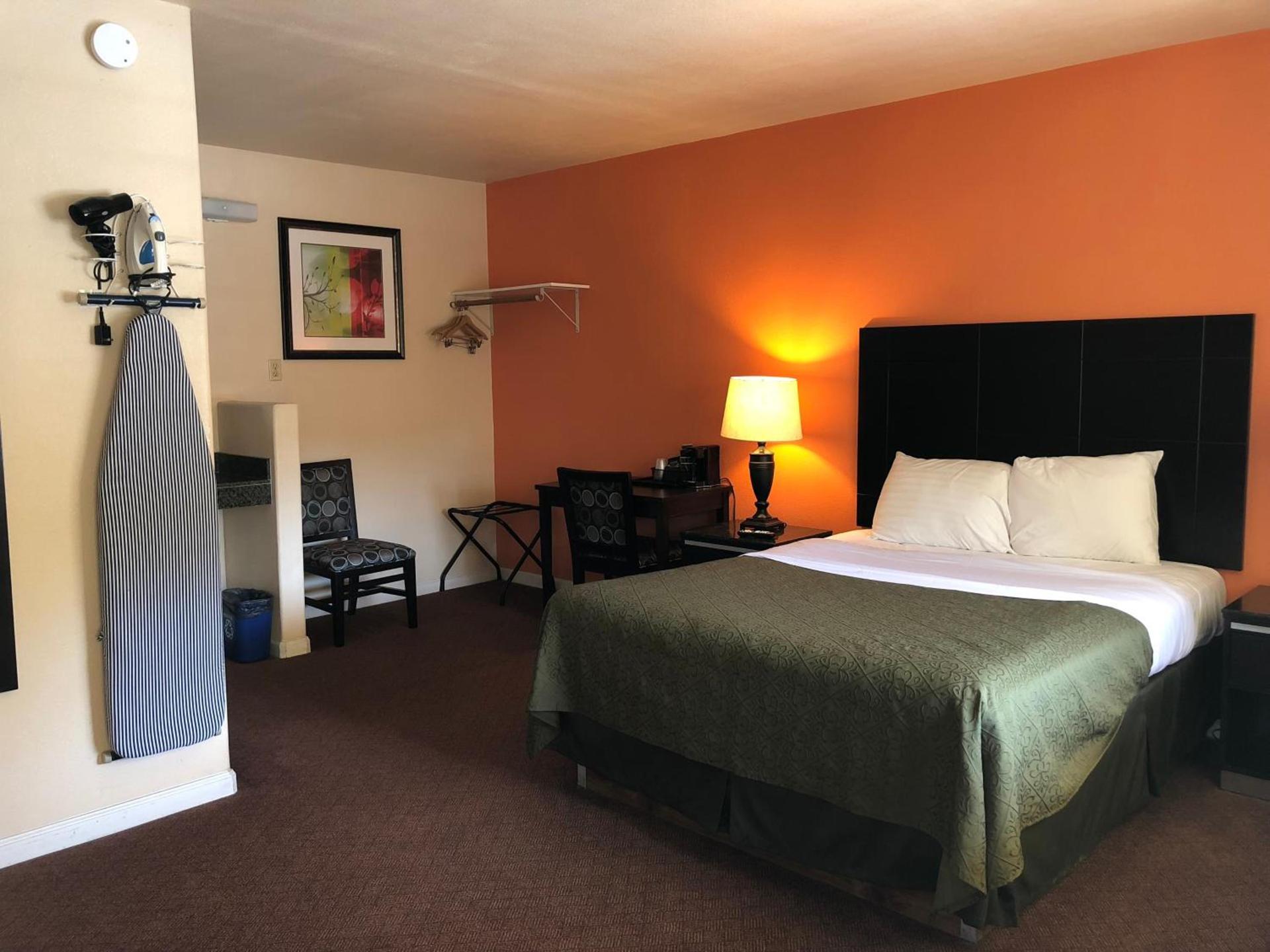 Arroyo Village Inn photo 11