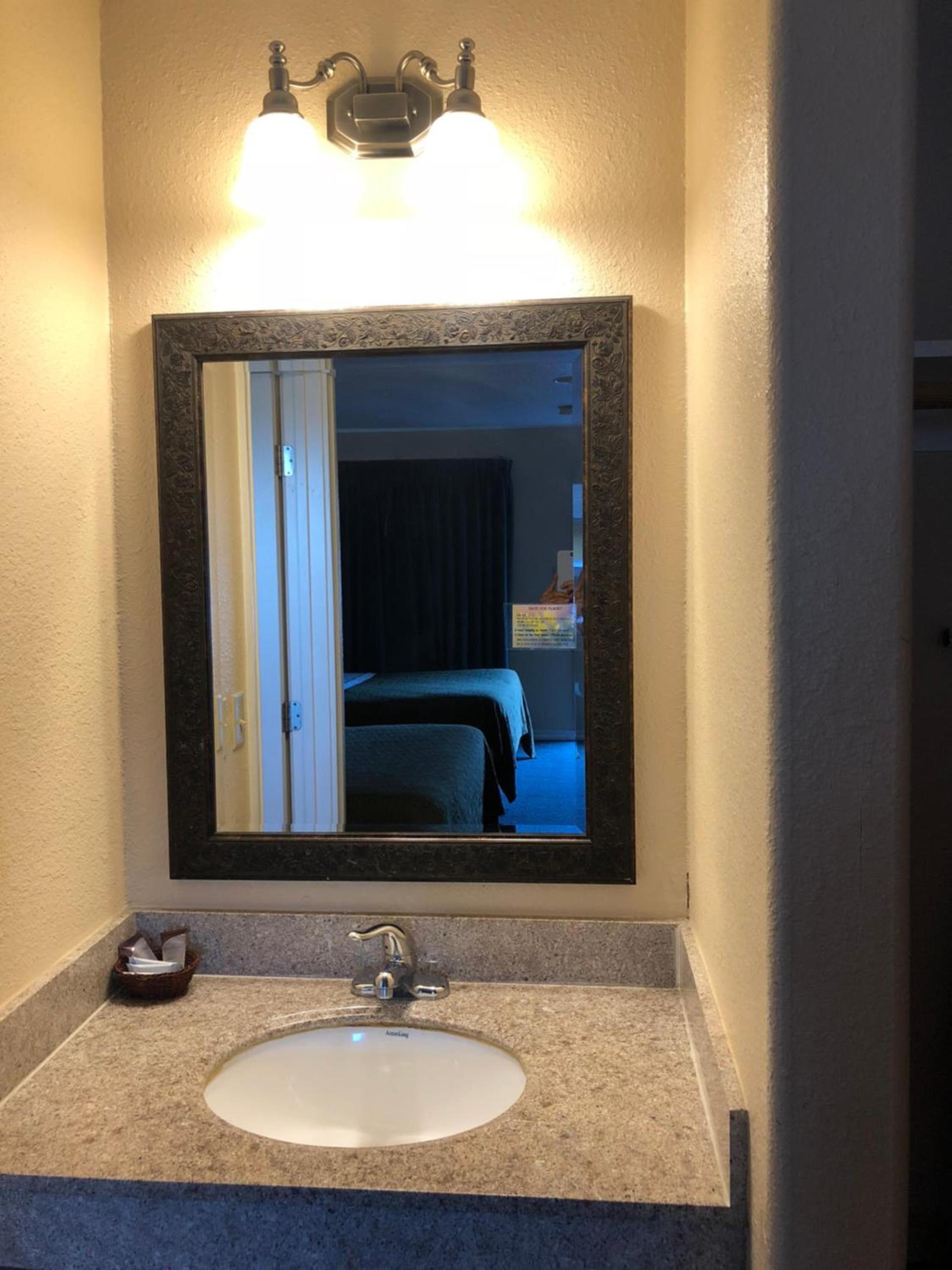 Arroyo Village Inn photo 3