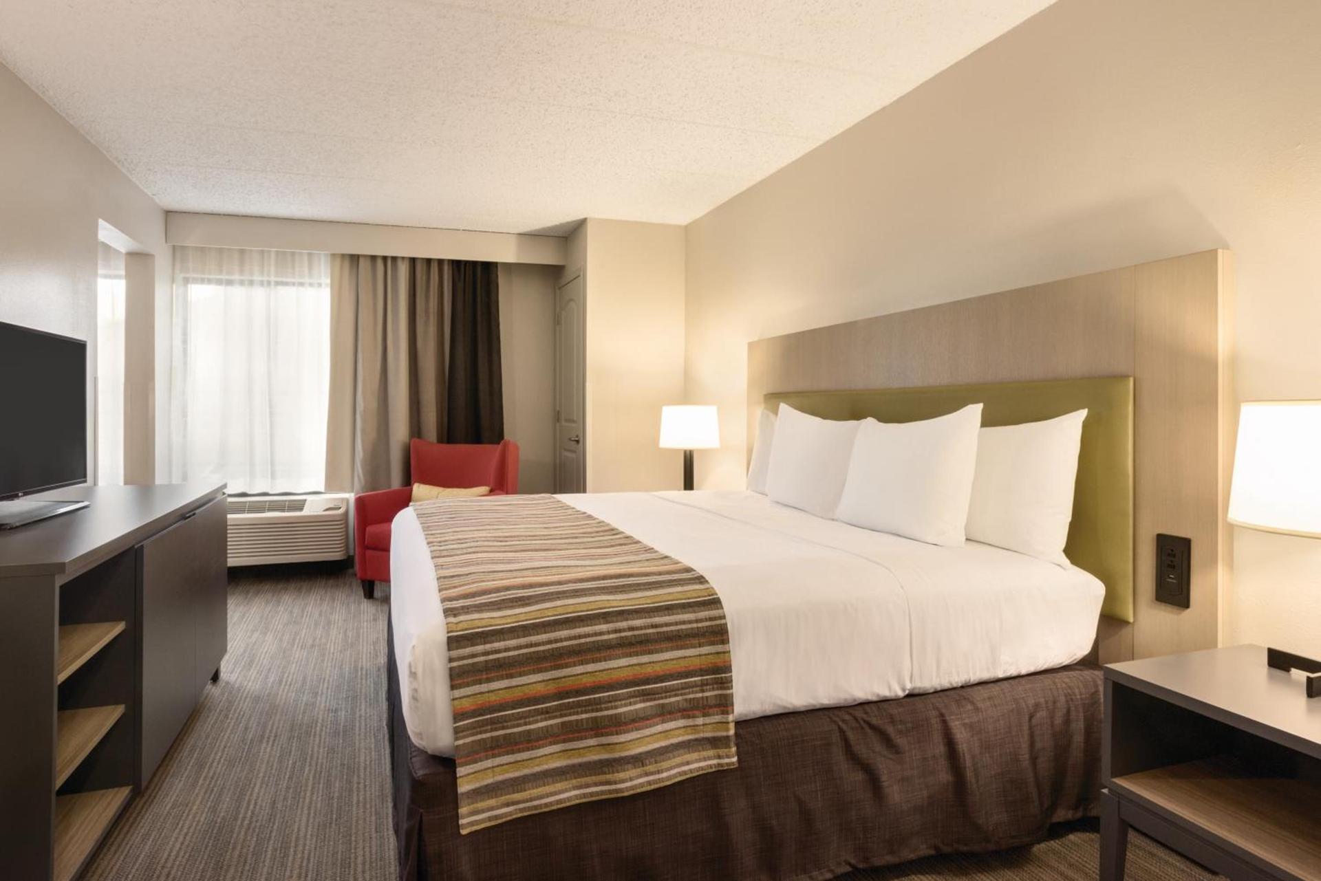 Country Inn & Suites by Radisson, La Crosse, WI photo 50