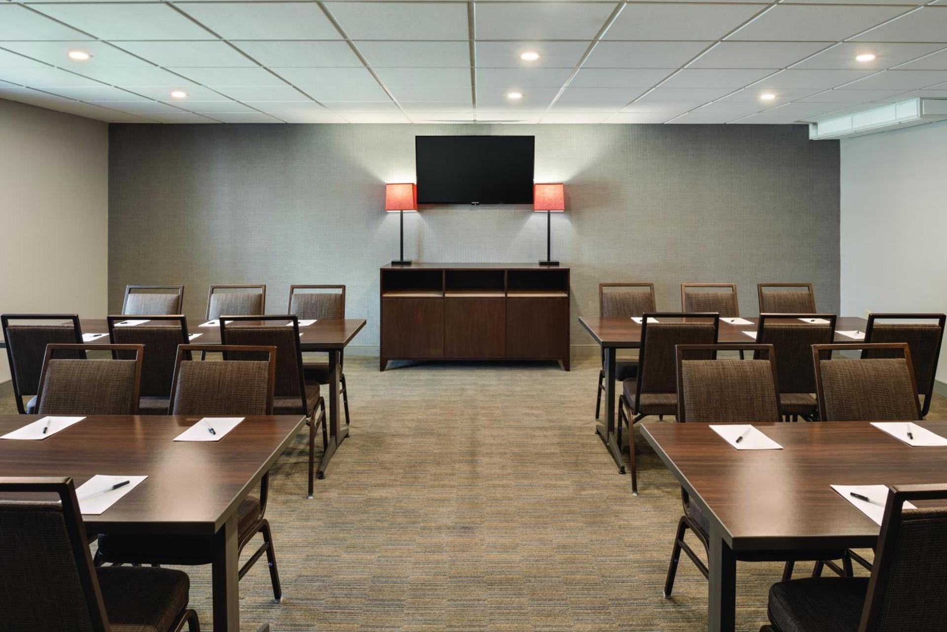 Country Inn & Suites by Radisson, La Crosse, WI photo 33