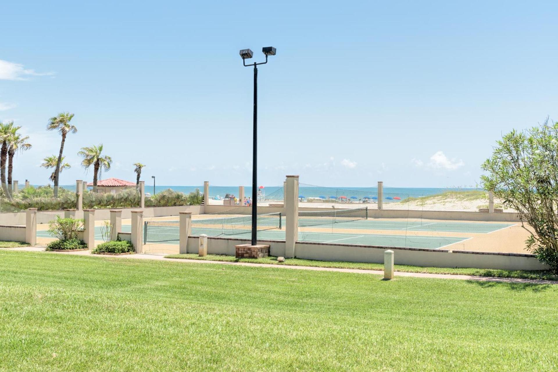 Isla Grand Beach Resort photo 12