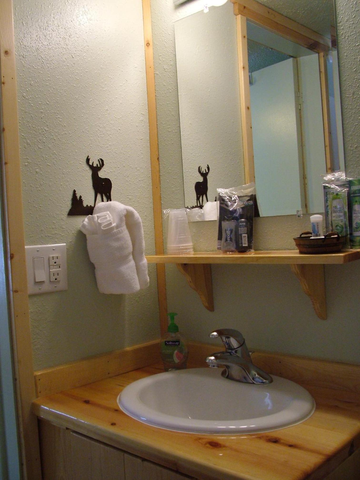 Glacier Haven Inn photo 5