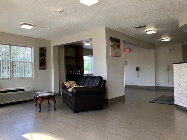 Microtel Inn by Wyndham - Murfreesboro photo 7