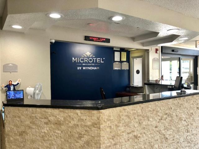 Microtel Inn by Wyndham - Murfreesboro photo 8
