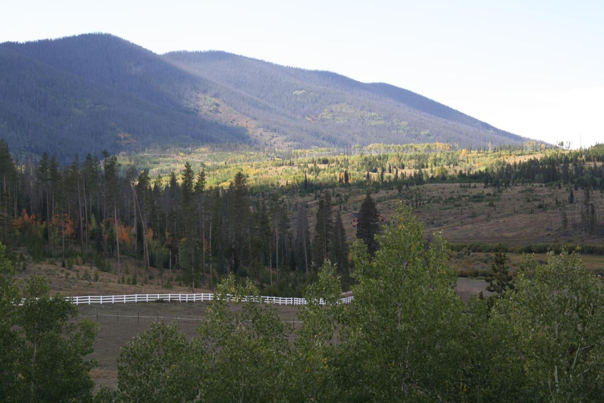 Hideaway Mountain Lodge photo 5