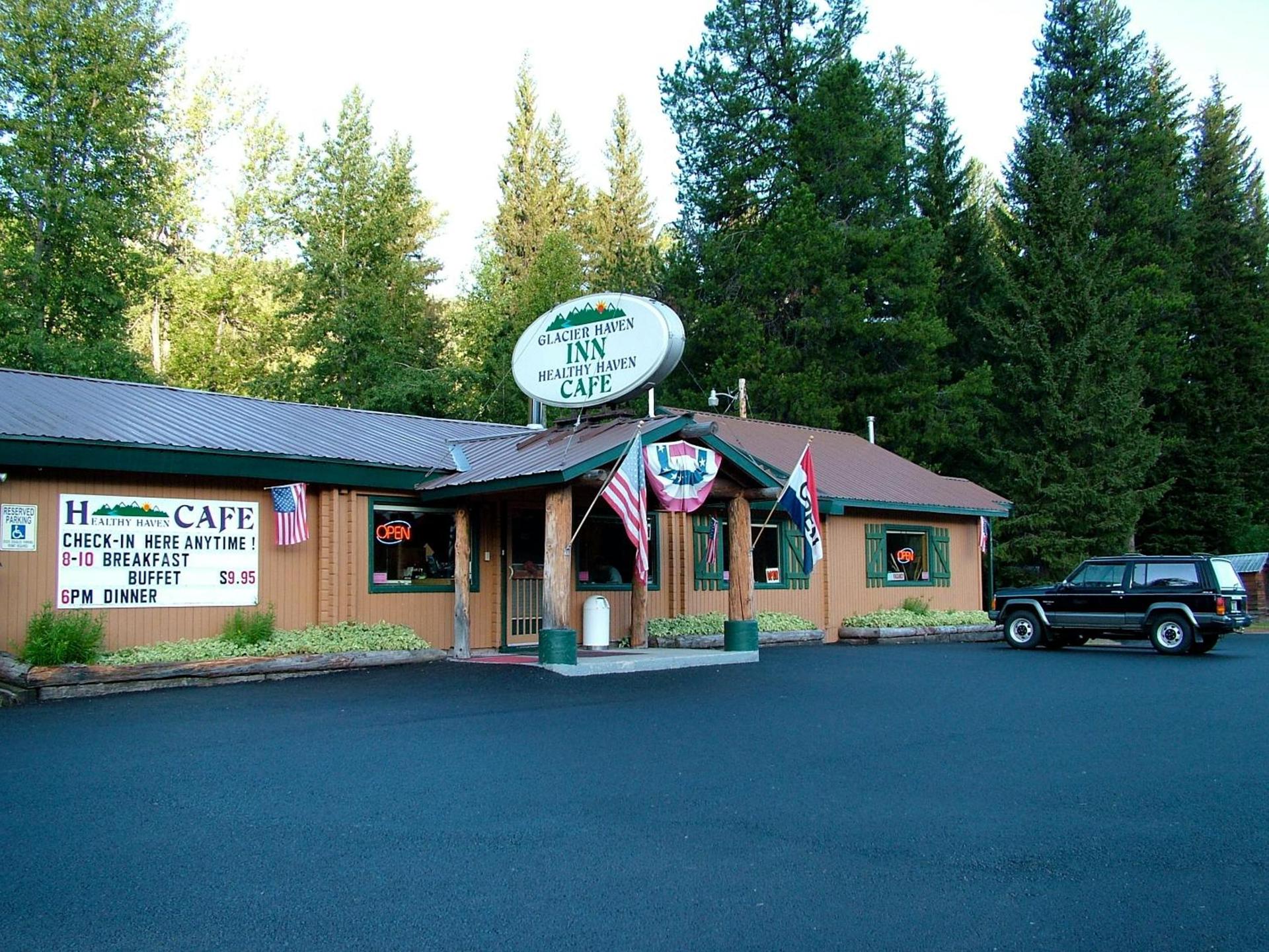 Glacier Haven Inn photo 10