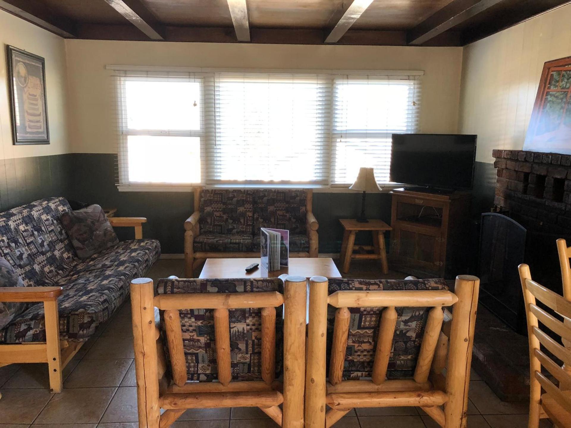 Fireside Lodge photo 29