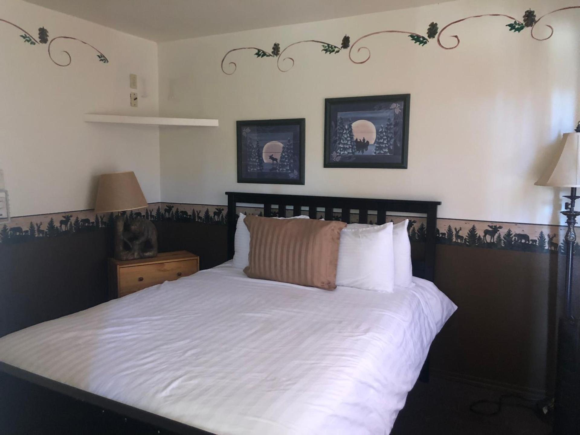 Fireside Lodge photo 9