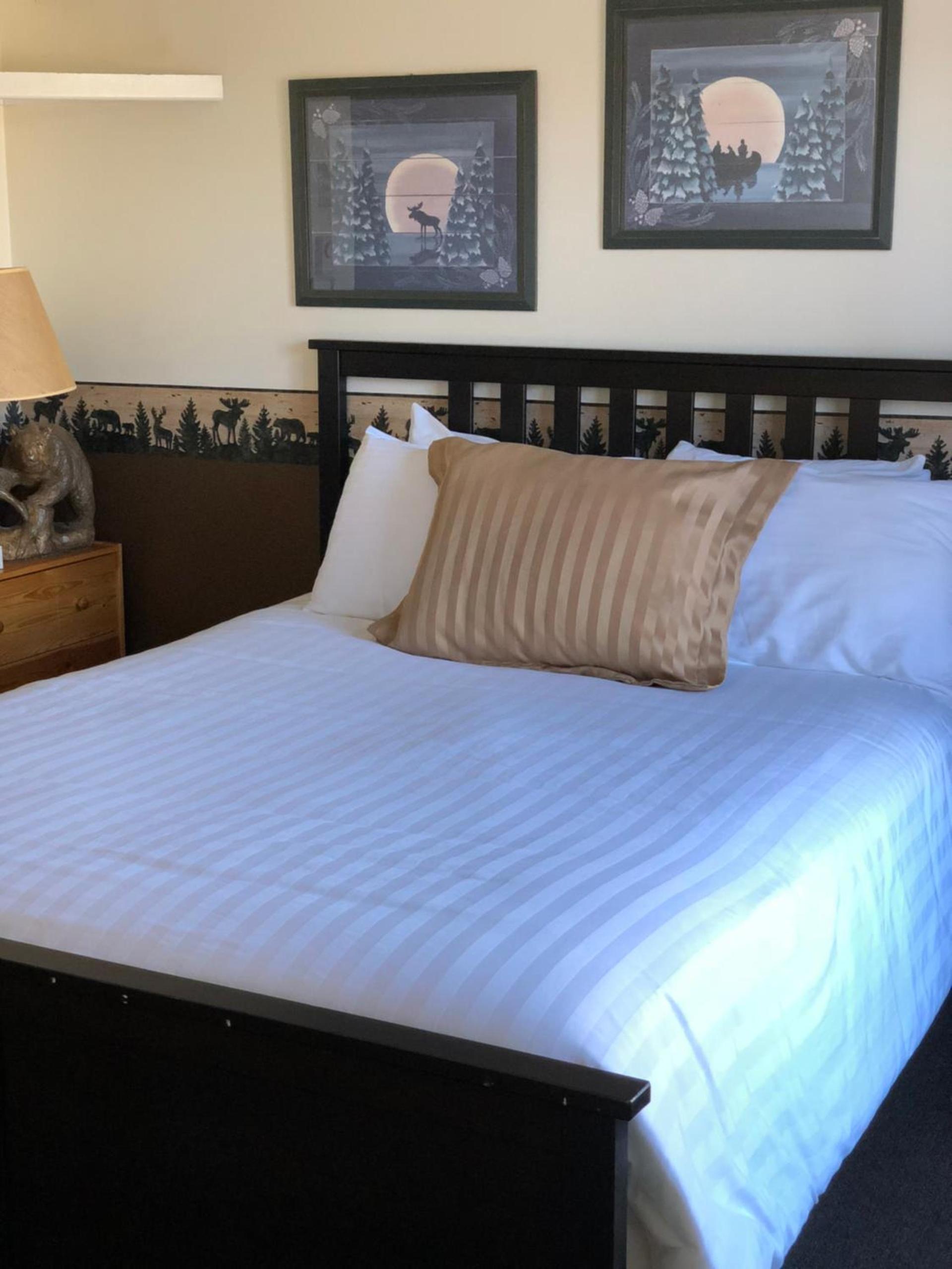 Fireside Lodge photo 7