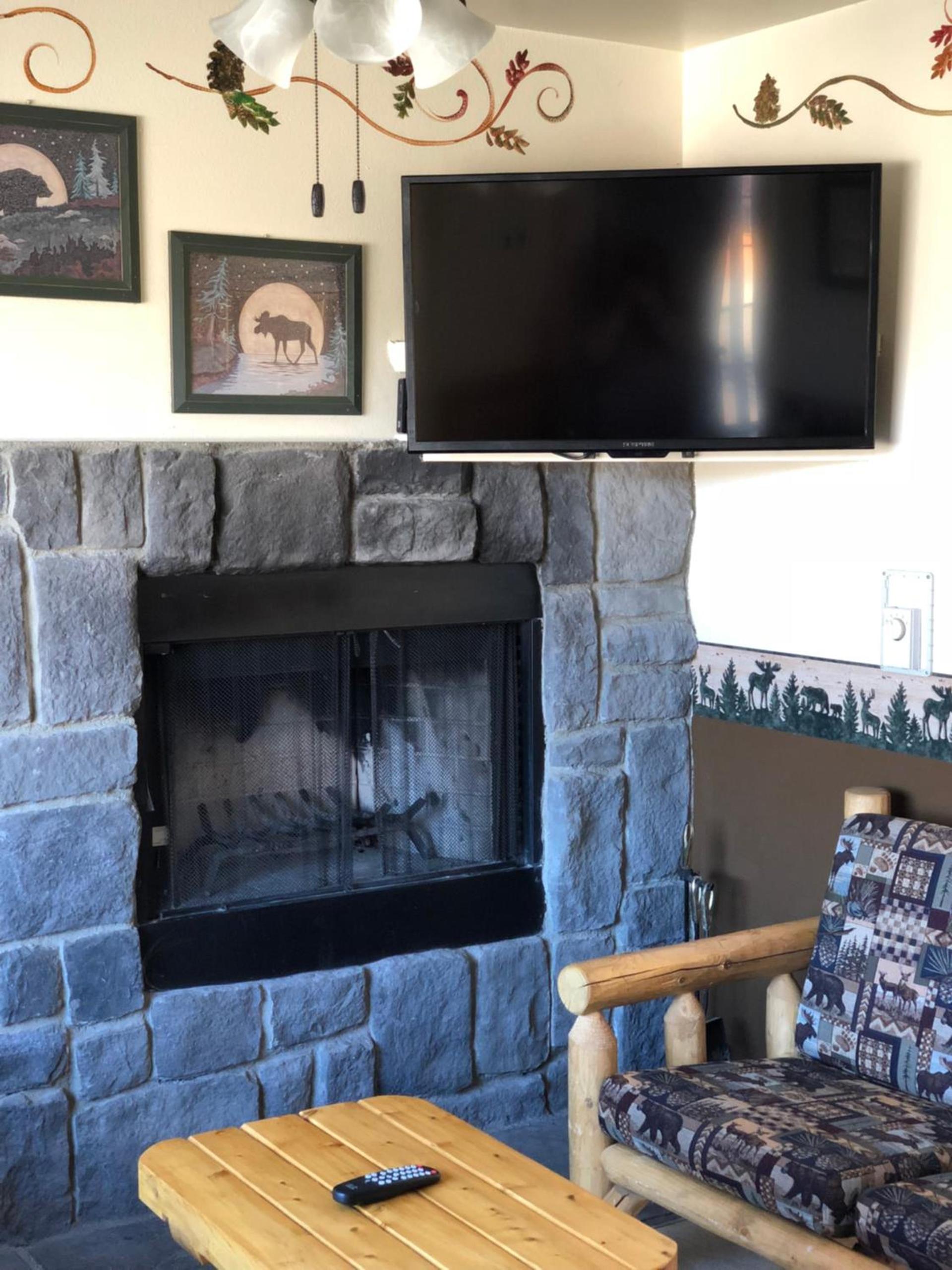 Fireside Lodge photo 78