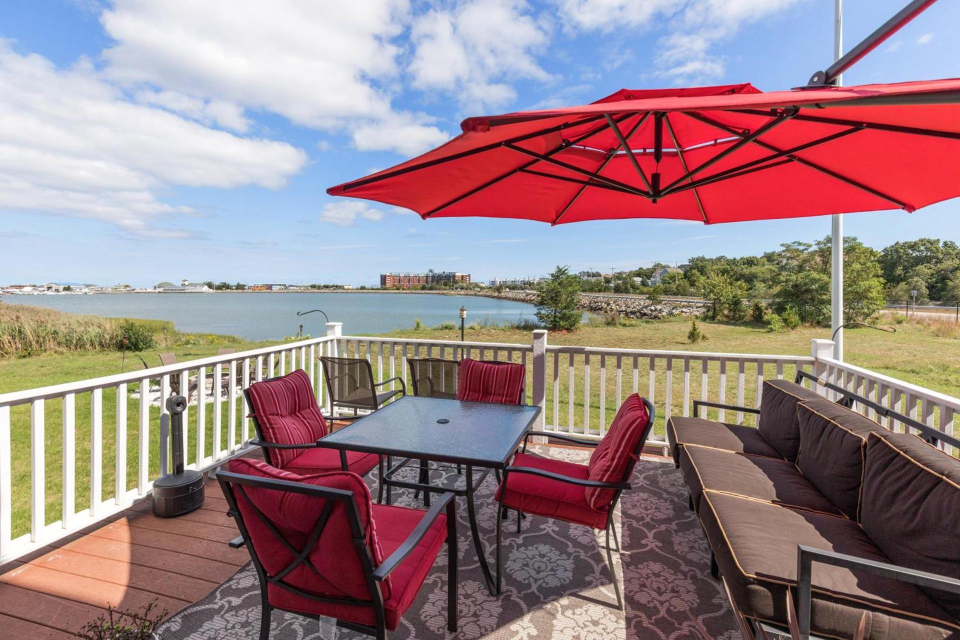 The Beacon Waterfront Inn photo 19